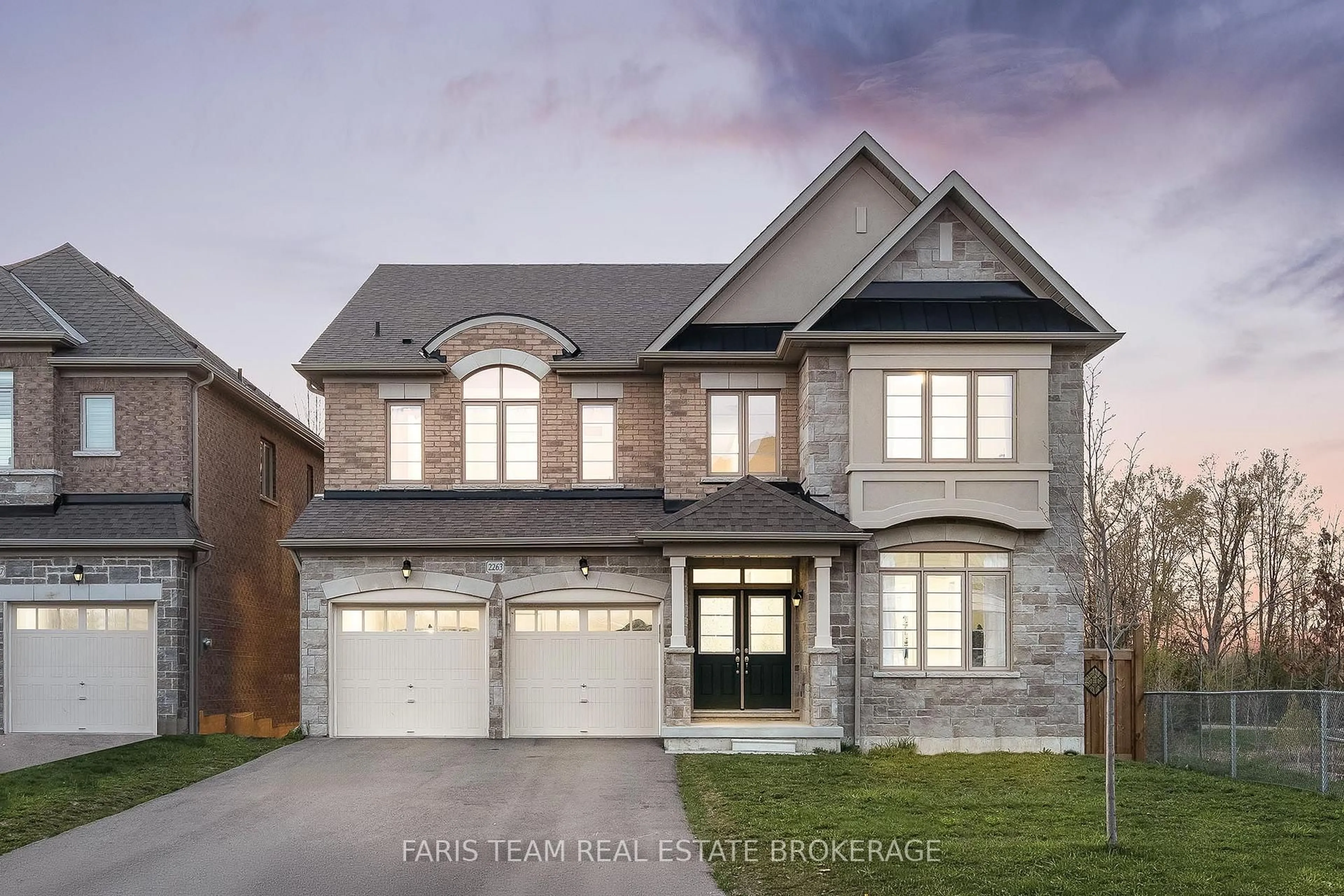 Home with brick exterior material, street for 2263 Lozenby St, Innisfil Ontario L9S 0M8