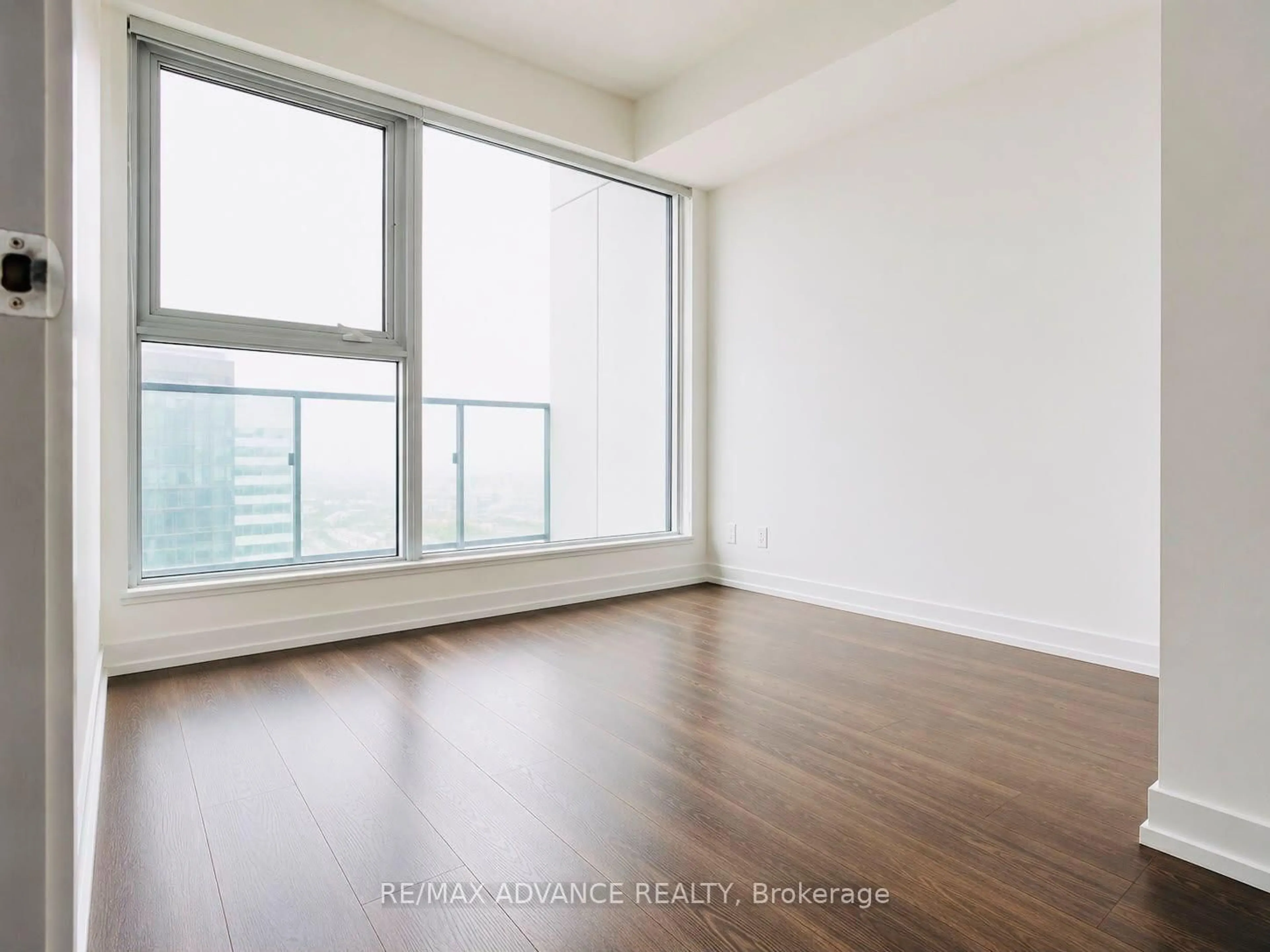 A pic of a room for 5 Buttermill Ave #2008, Vaughan Ontario L4K 0J5