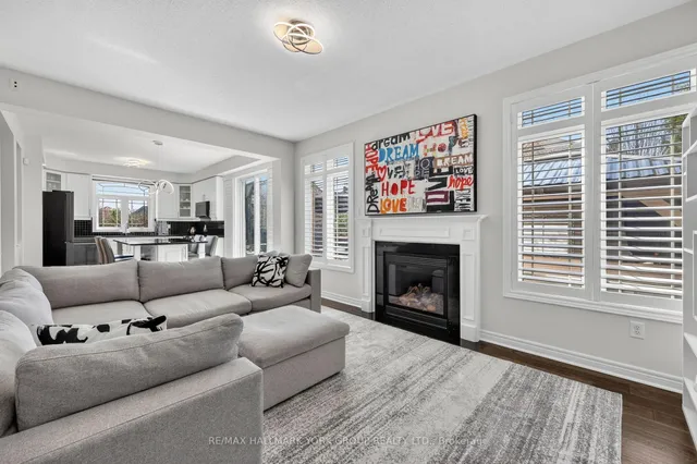 75 Mclarty Gate, Aurora 4