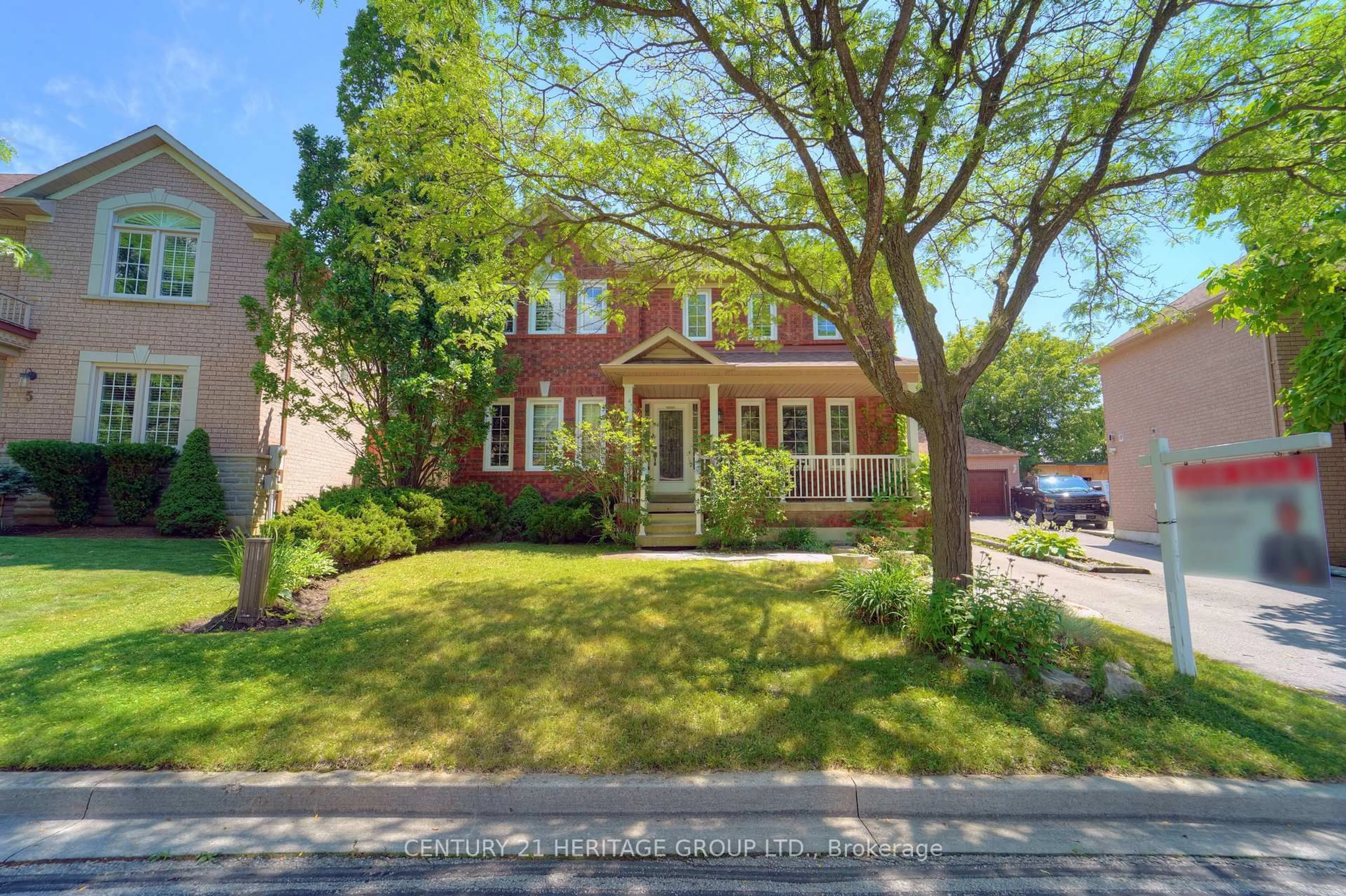 Home with brick exterior material, street for 3 Primrose Path Cres, Markham Ontario L3S 4B1