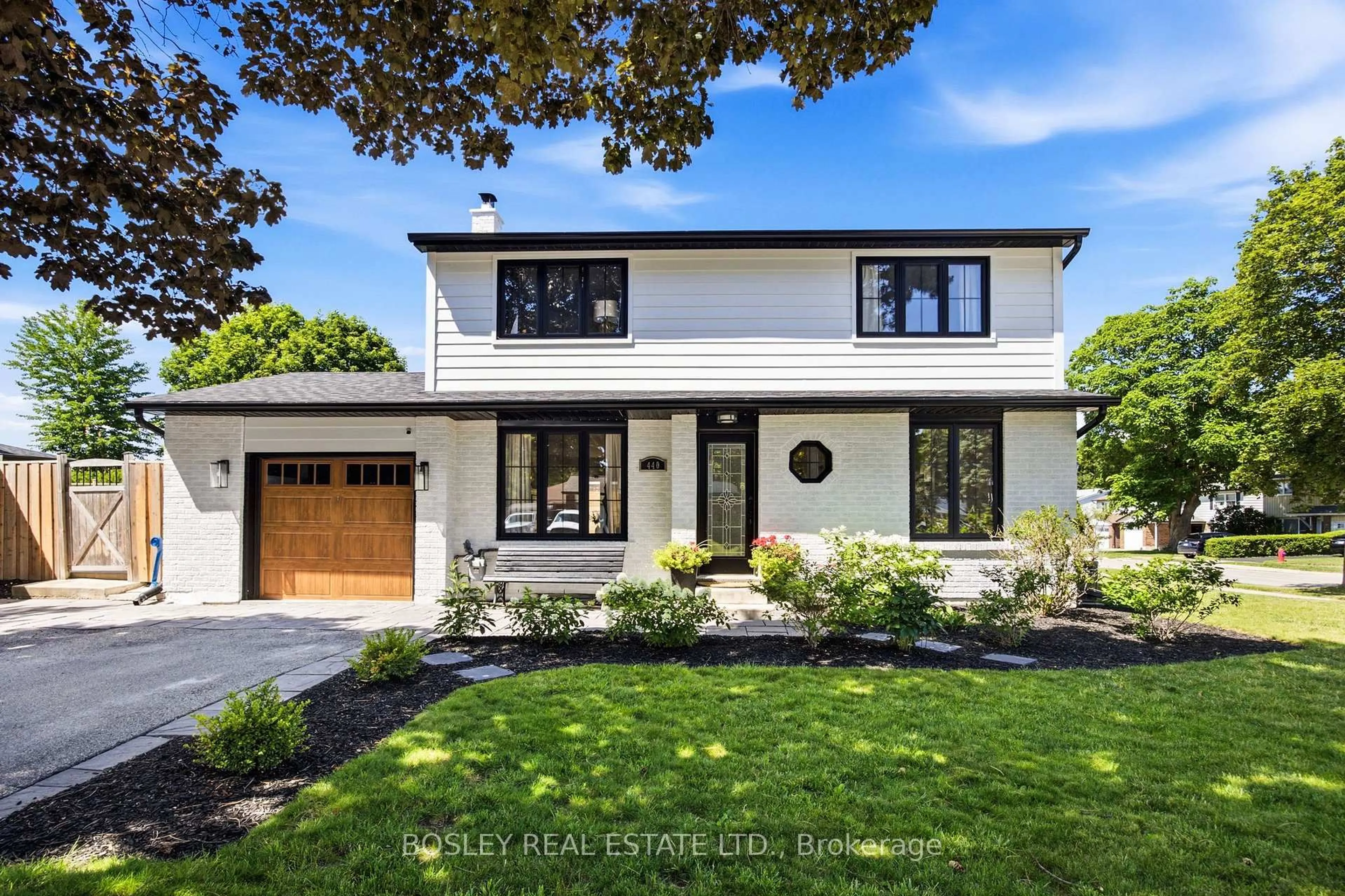 Home with brick exterior material, street for 440 Sandford St, Newmarket Ontario L3Y 4S7
