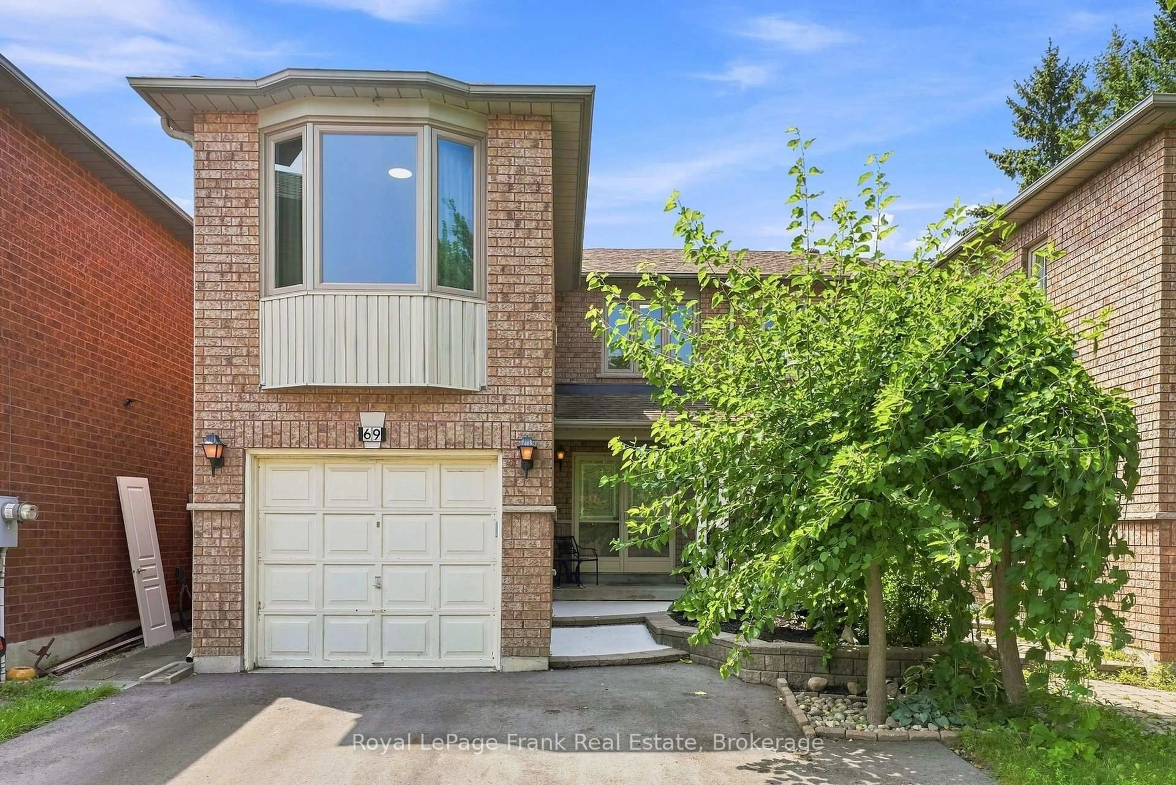 Home with brick exterior material, street for 69 Alberta Dr, Vaughan Ontario L4K 4X4