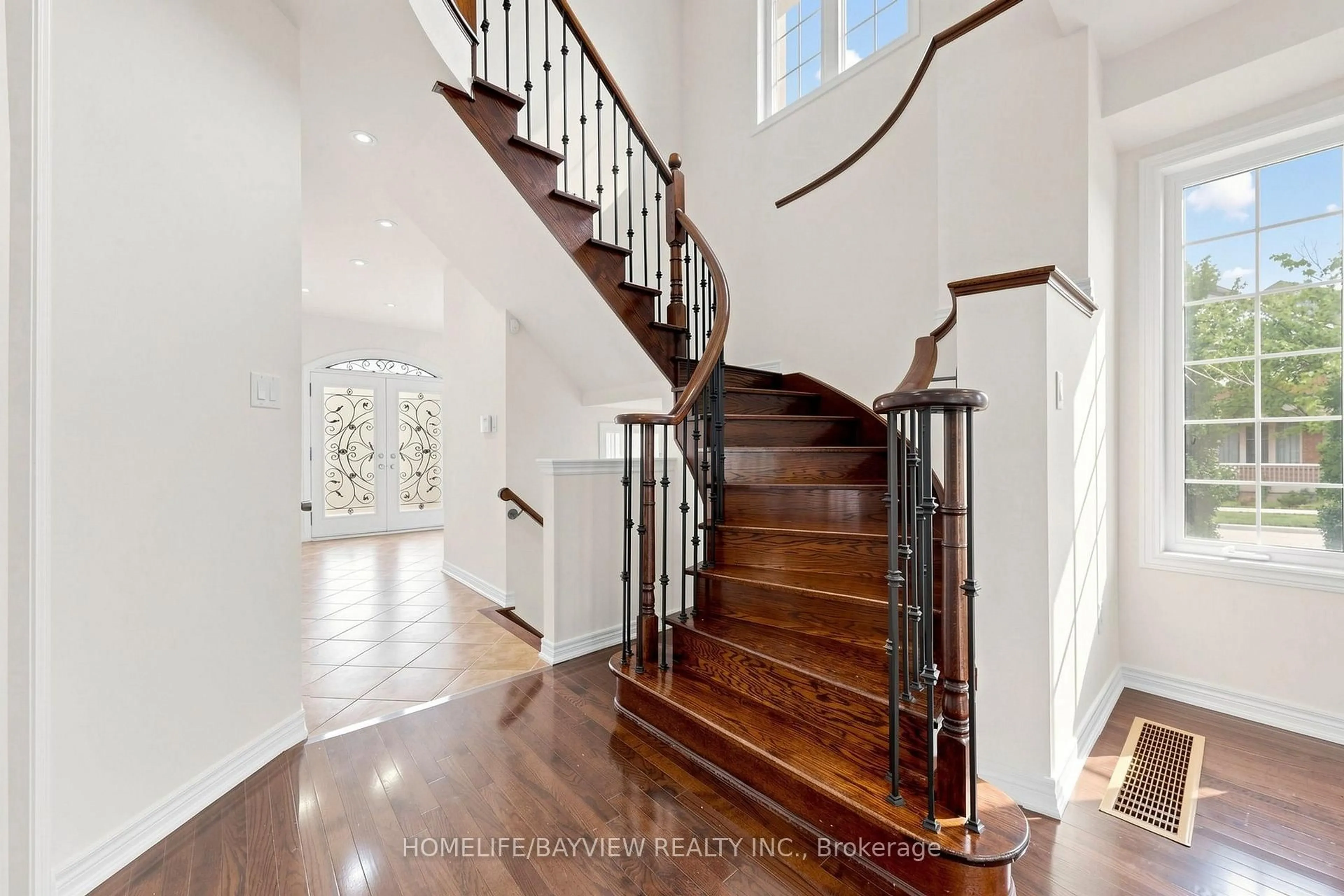 Stairs for 3 Stoyell Dr, Richmond Hill Ontario L4E 0M6
