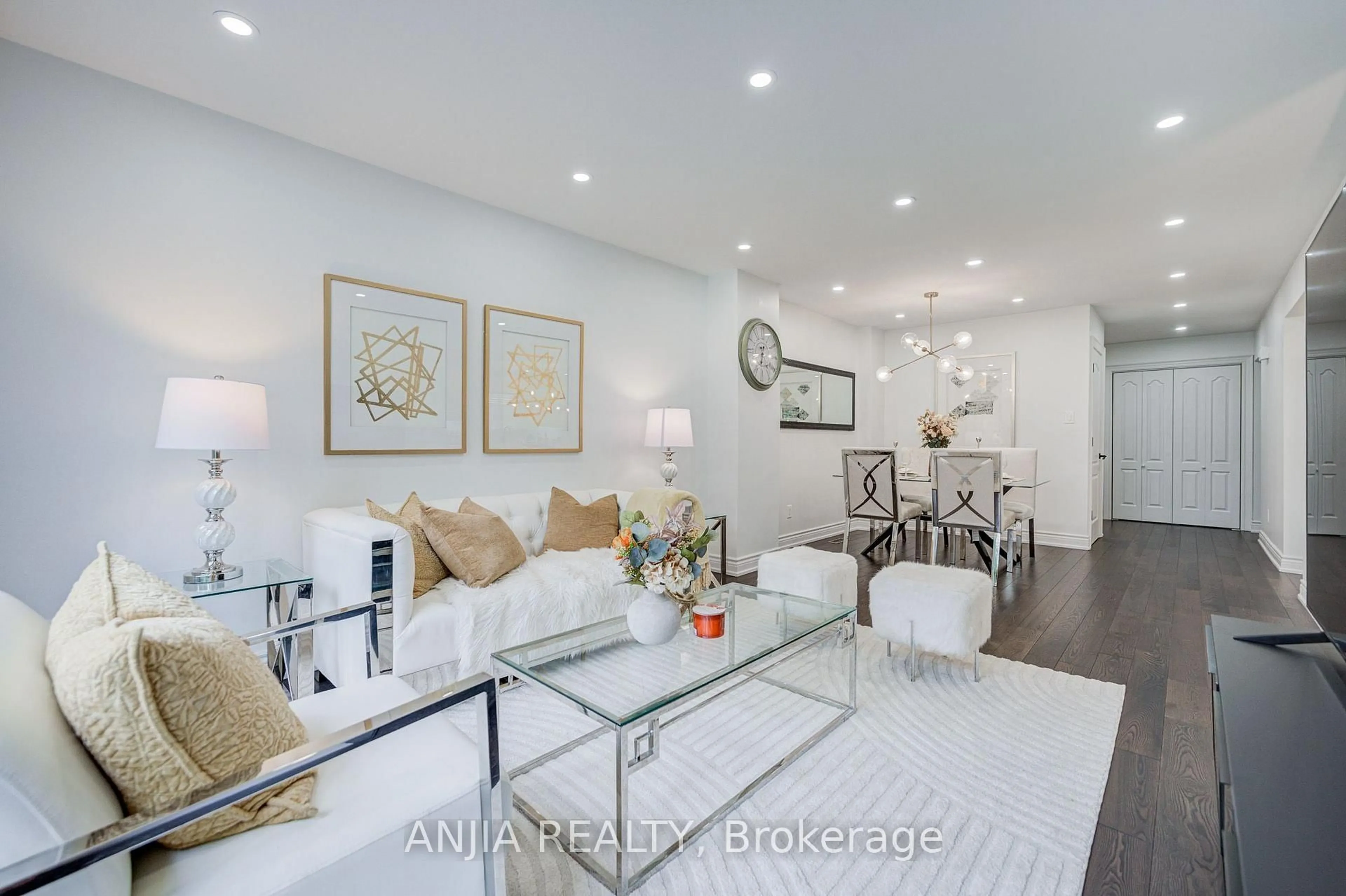 Living room with furniture, unknown for 369 Mullen Dr, Vaughan Ontario L4J 2T8