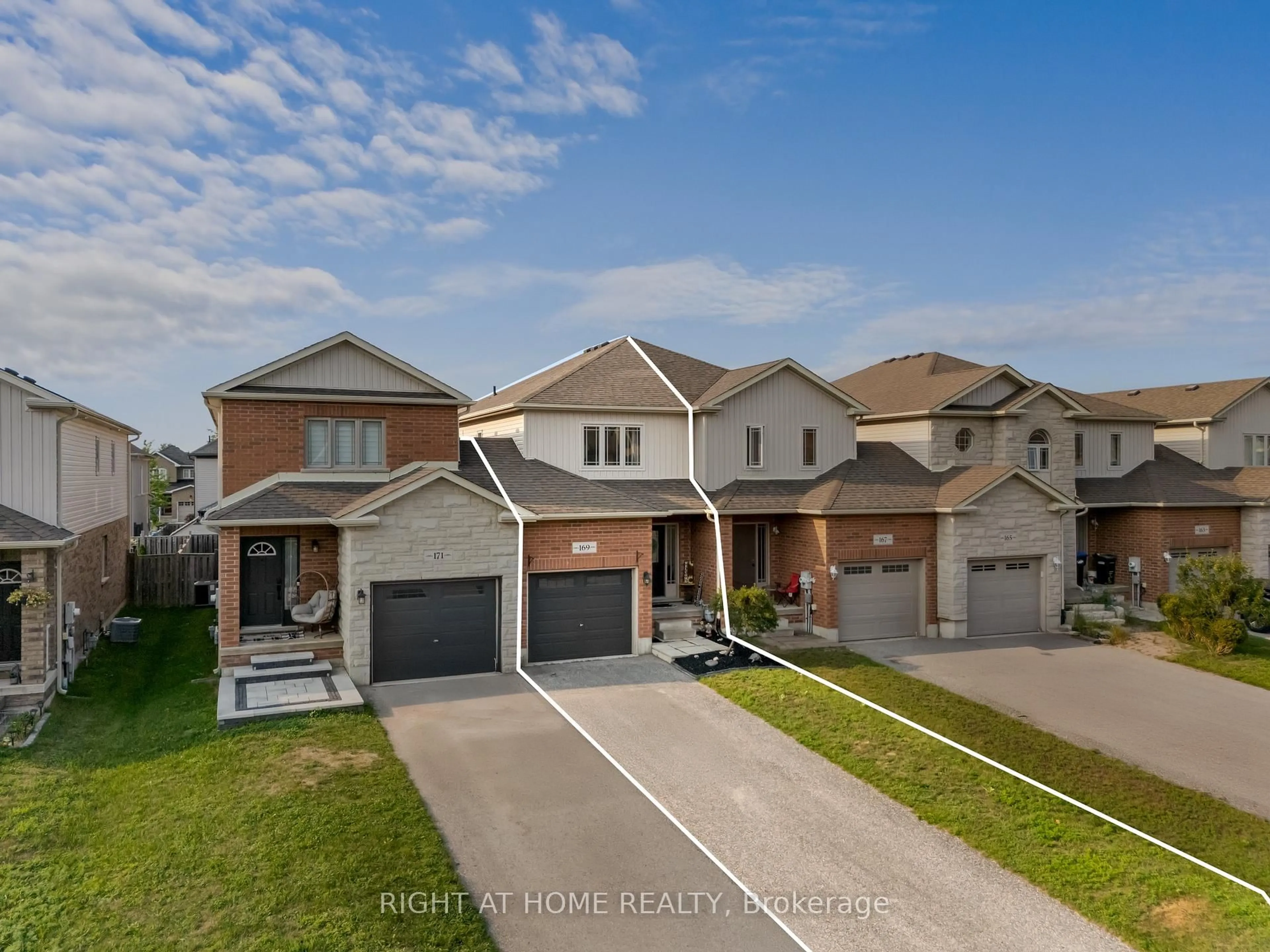 Unknown for 169 Banting Cres, Essa Ontario L3W 0P3