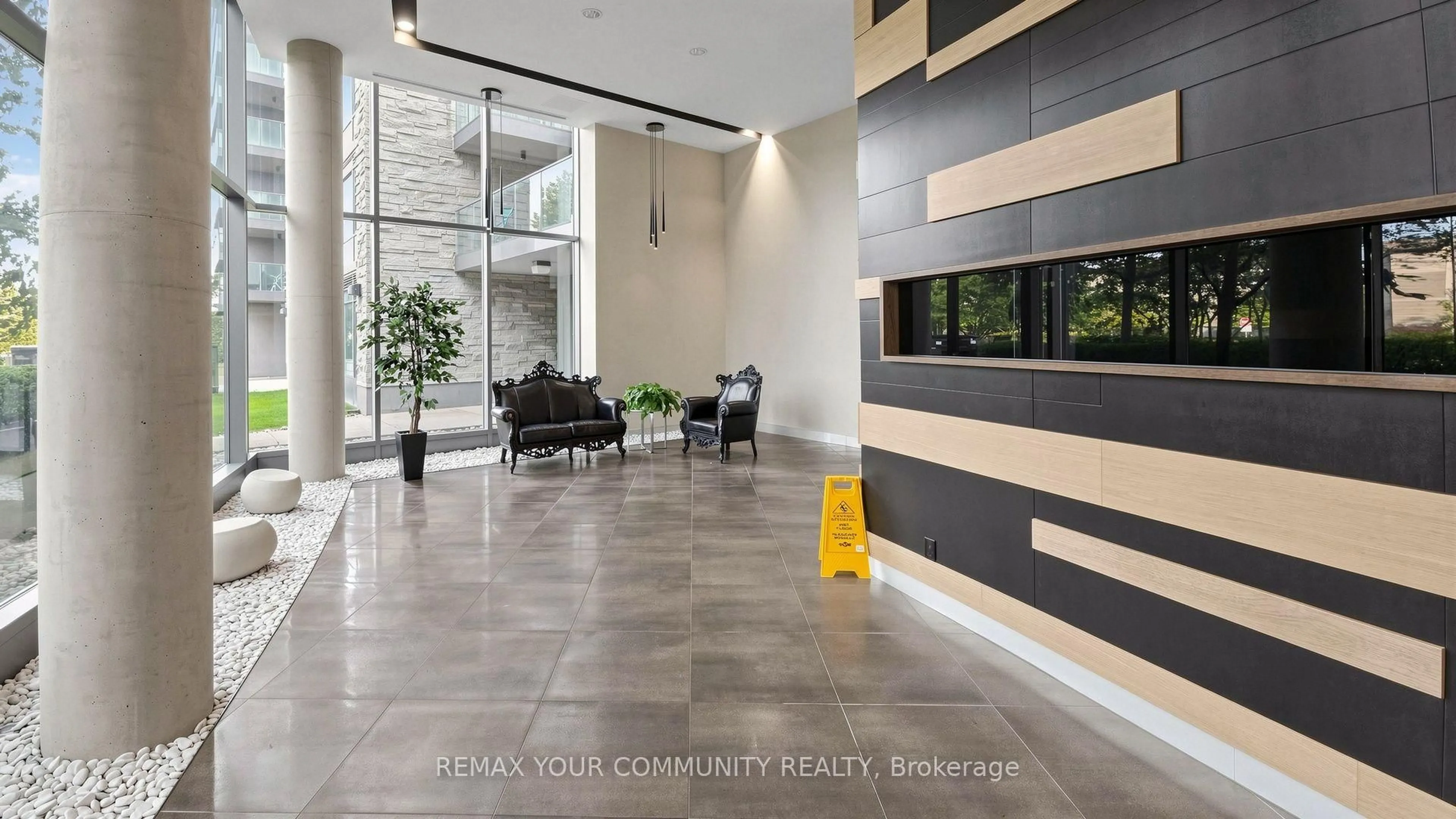 Lobby for 273 South Park Rd #215, Markham Ontario L3T 0B5