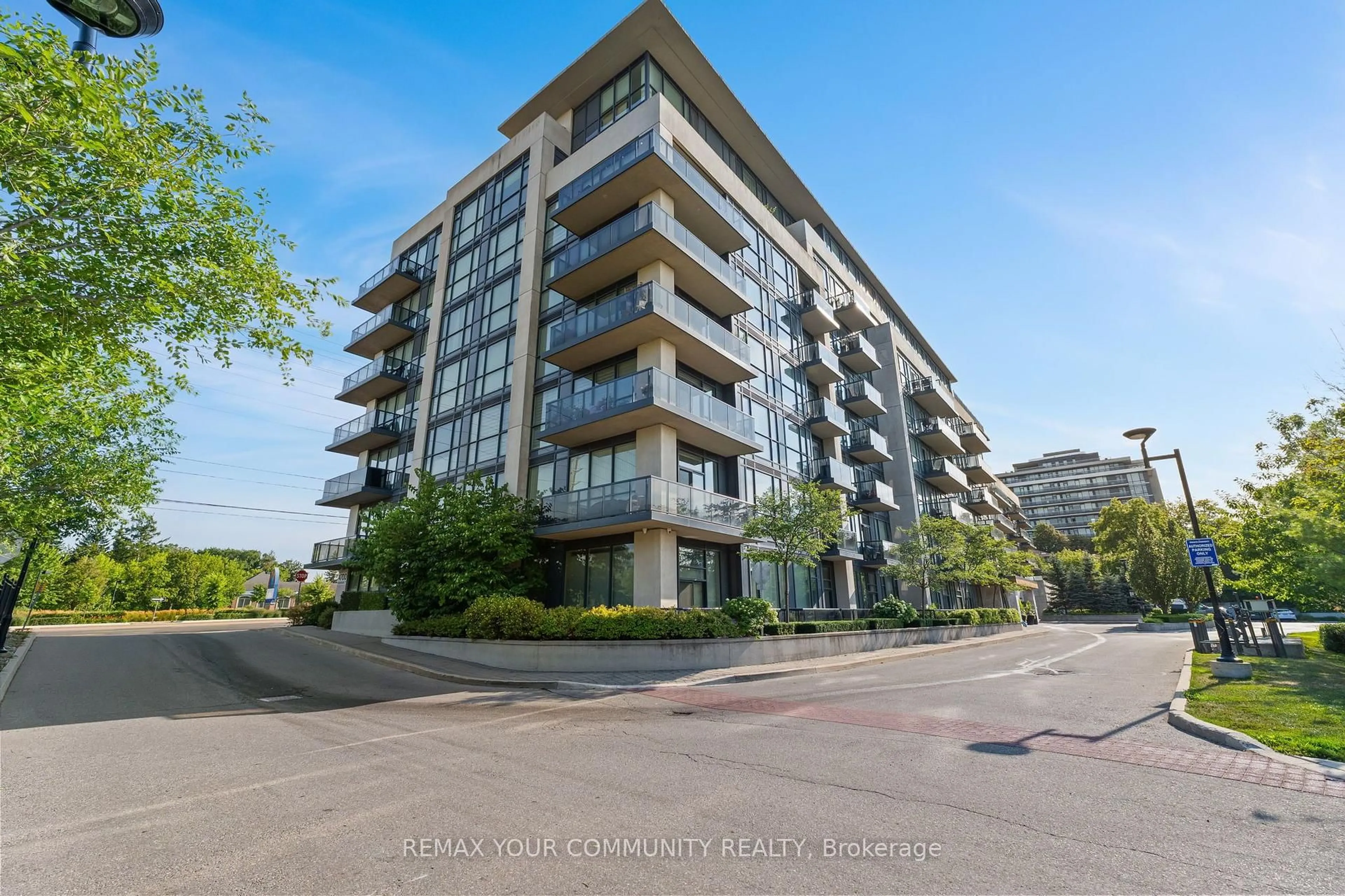 A pic from outside/outdoor area/front of a property/back of a property/a pic from drone, unknown for 4700 Highway 7 #205, Vaughan Ontario L4L 0B4