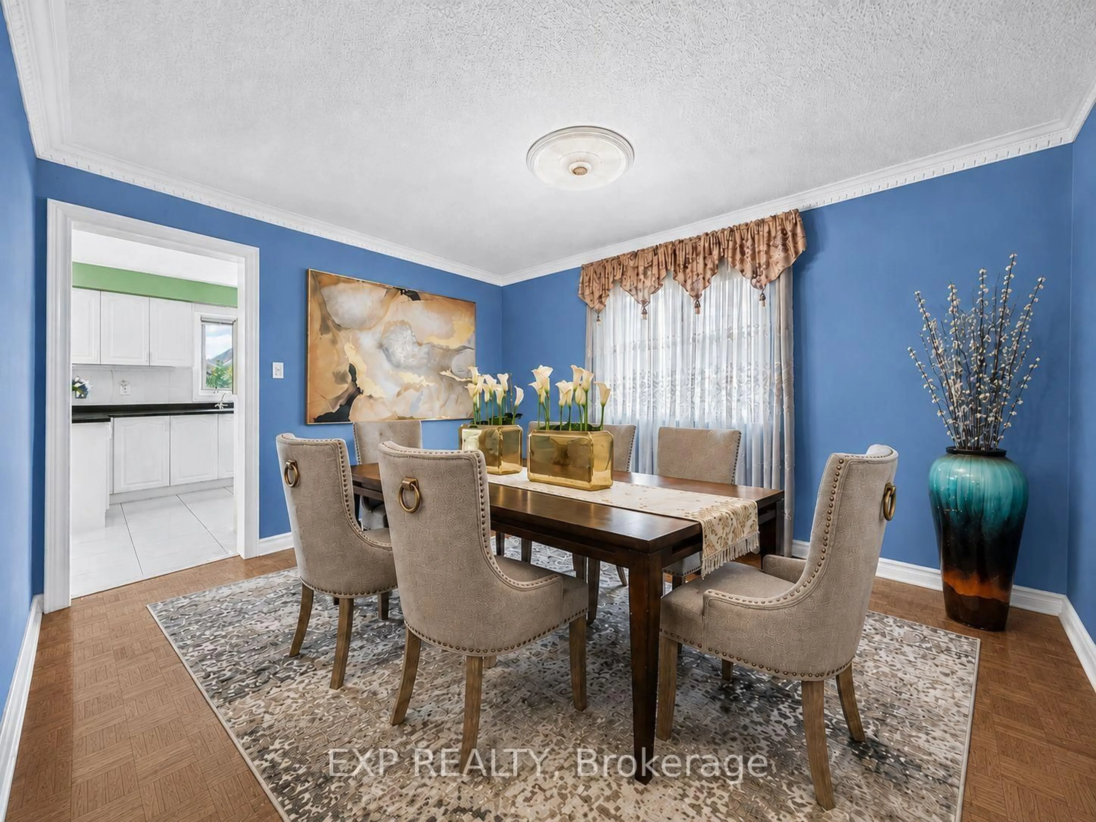 Dining room, unknown for 19 Springbrook Dr, Richmond Hill Ontario L4B 3R9