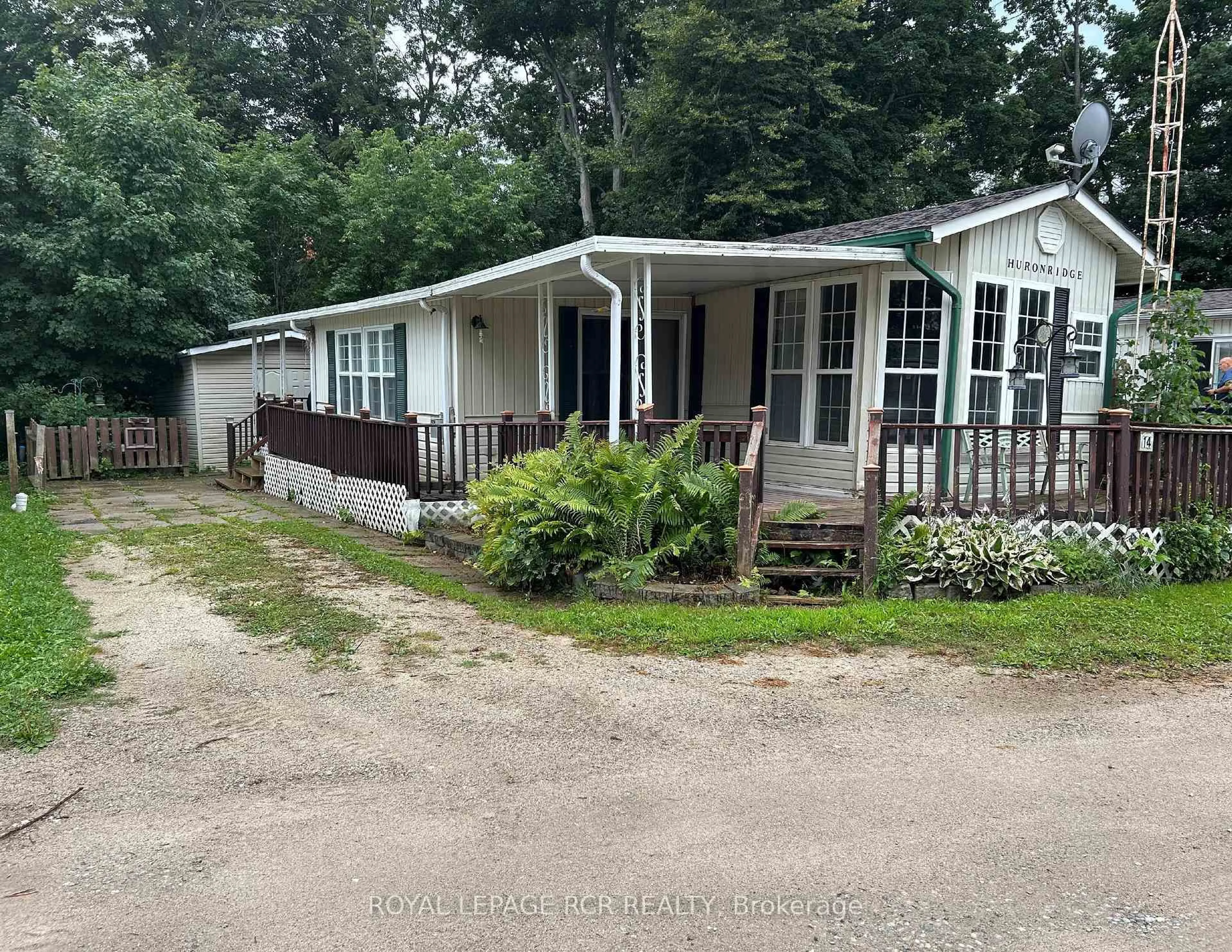 A pic from outside/outdoor area/front of a property/back of a property/a pic from drone, unknown for 6047 HWY 89 #14, New Tecumseth Ontario L9R 2G2