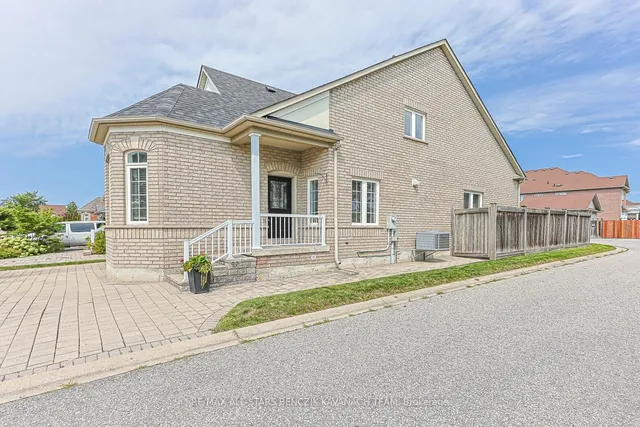 57 Outlook Terrace Dr, Markham 3