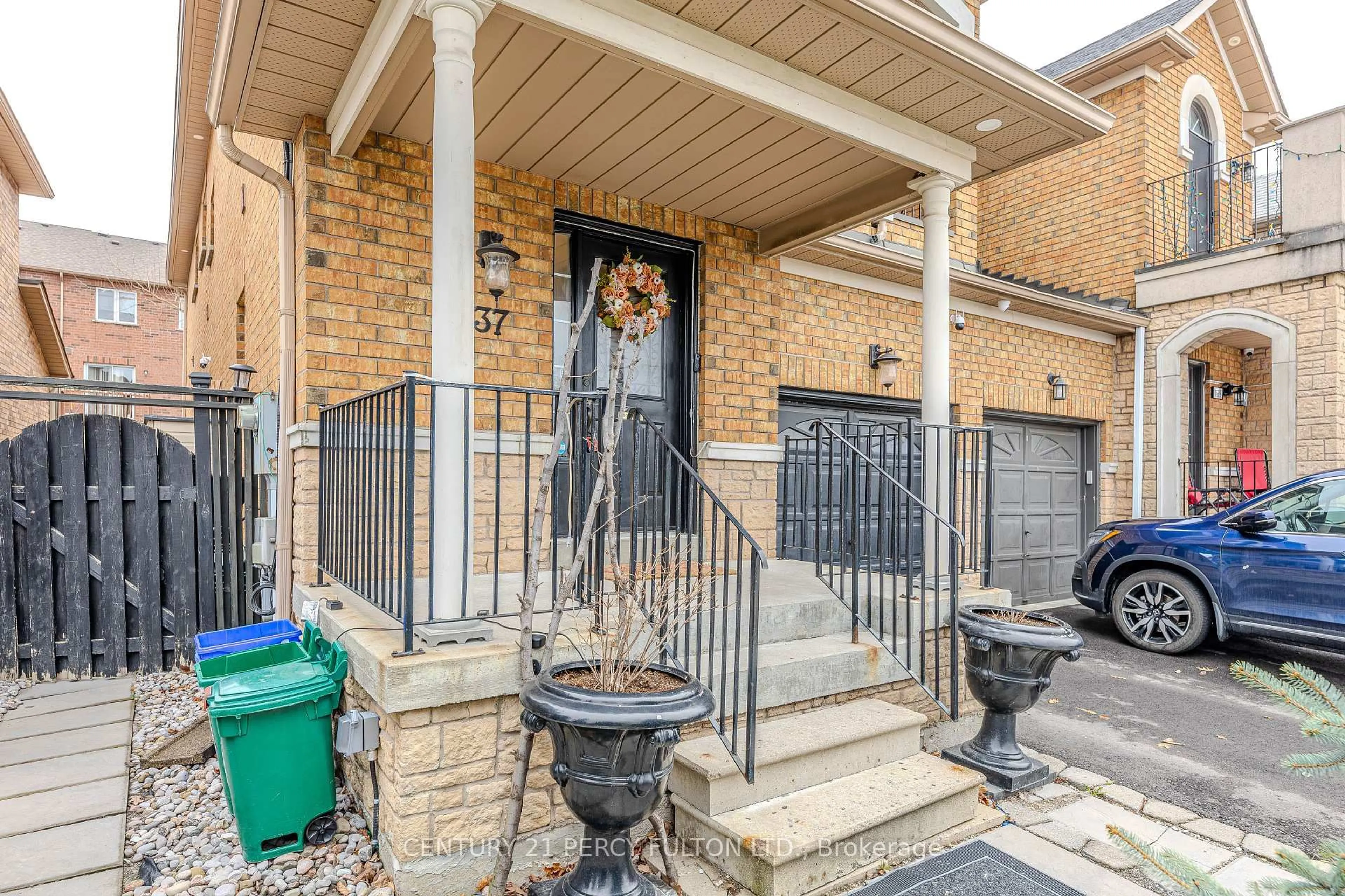 Unknown for 137 Blue Willow Dr, Vaughan Ontario L4L 9E9