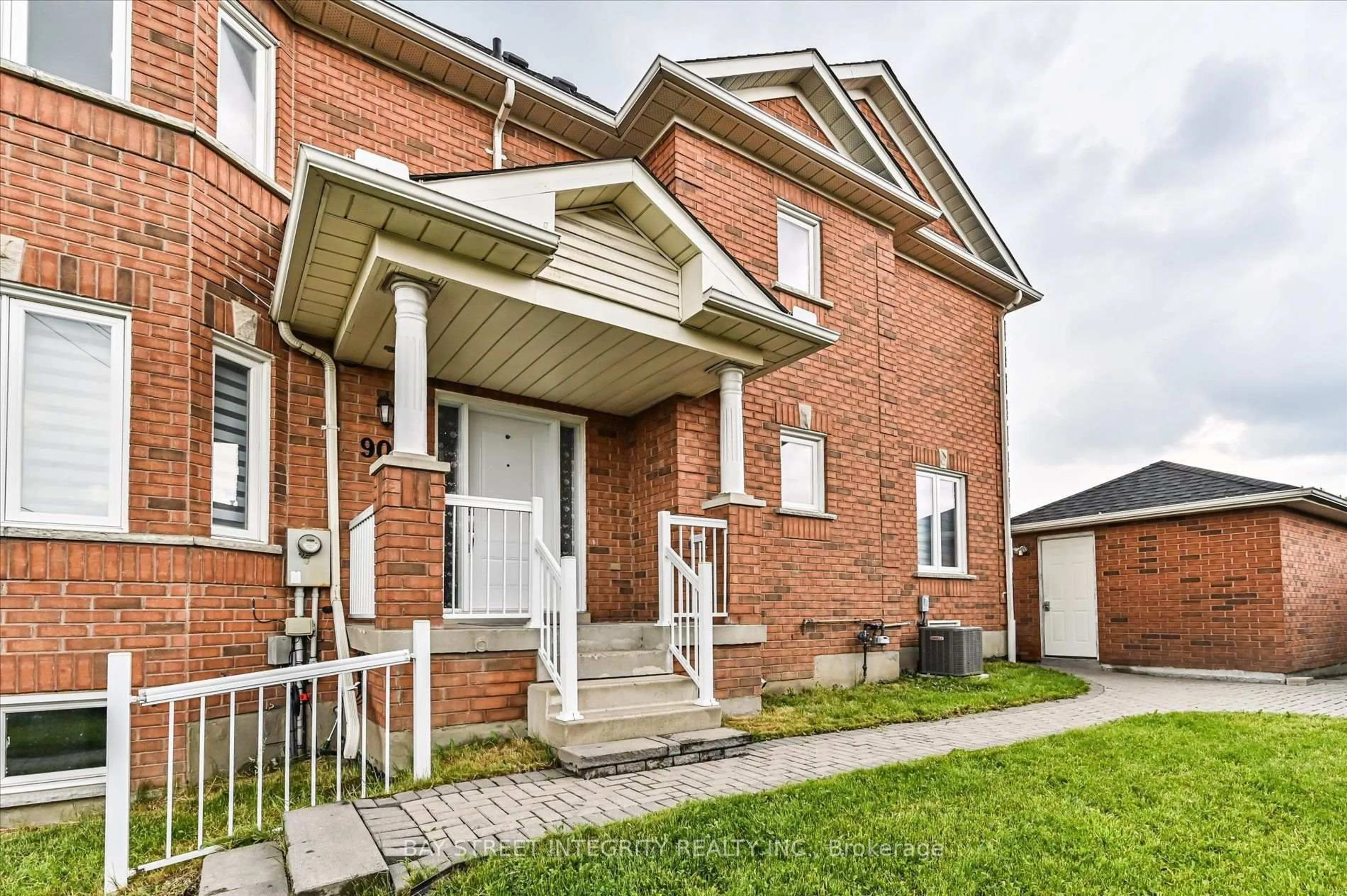 Home with brick exterior material, street for 9096 Dufferin St, Vaughan Ontario L4K 5M3