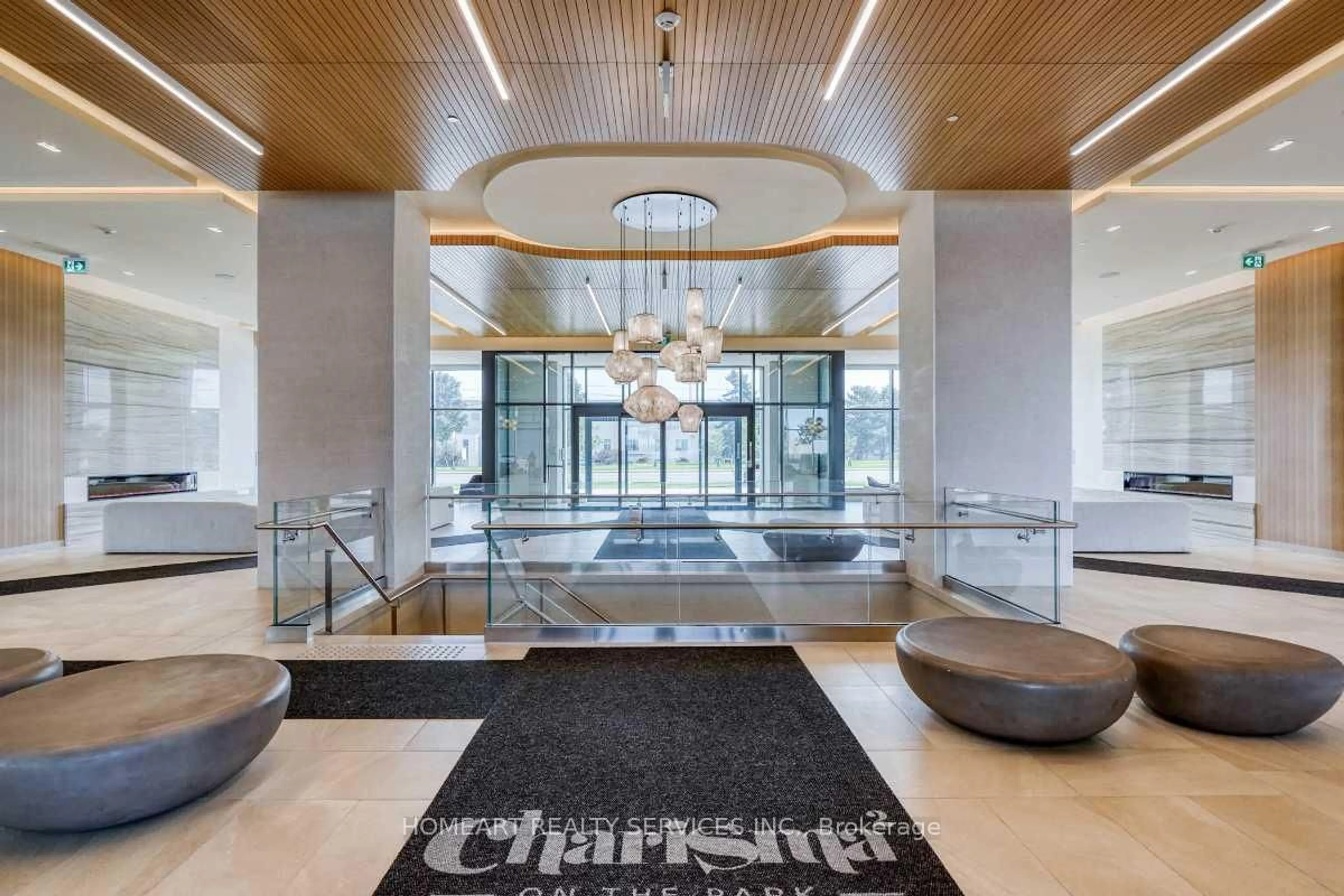 Lobby for 8960 Jane St #314, Vaughan Ontario L4K 2M9