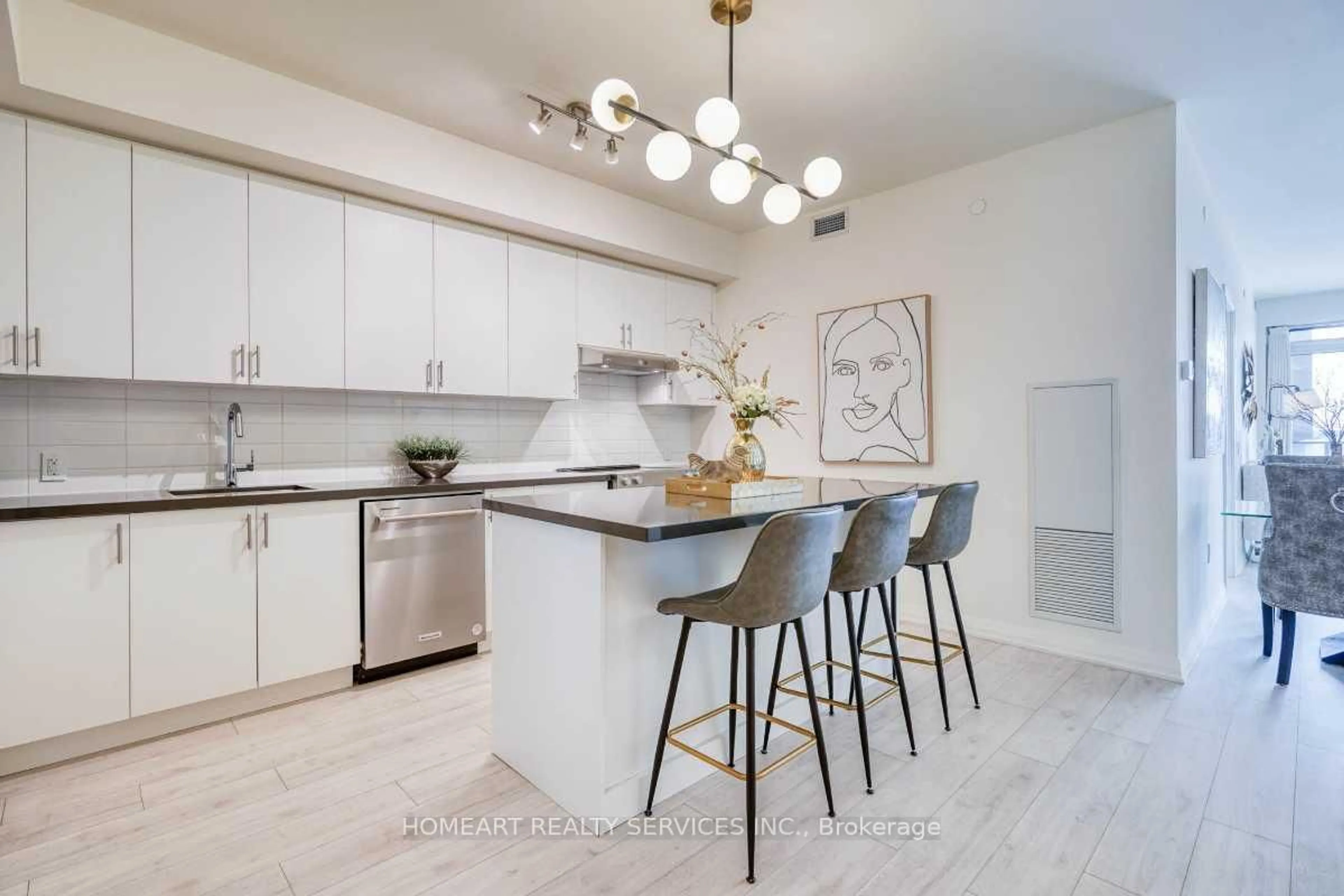 Open concept kitchen, ceramic/tile floor for 8960 Jane St #314, Vaughan Ontario L4K 2M9