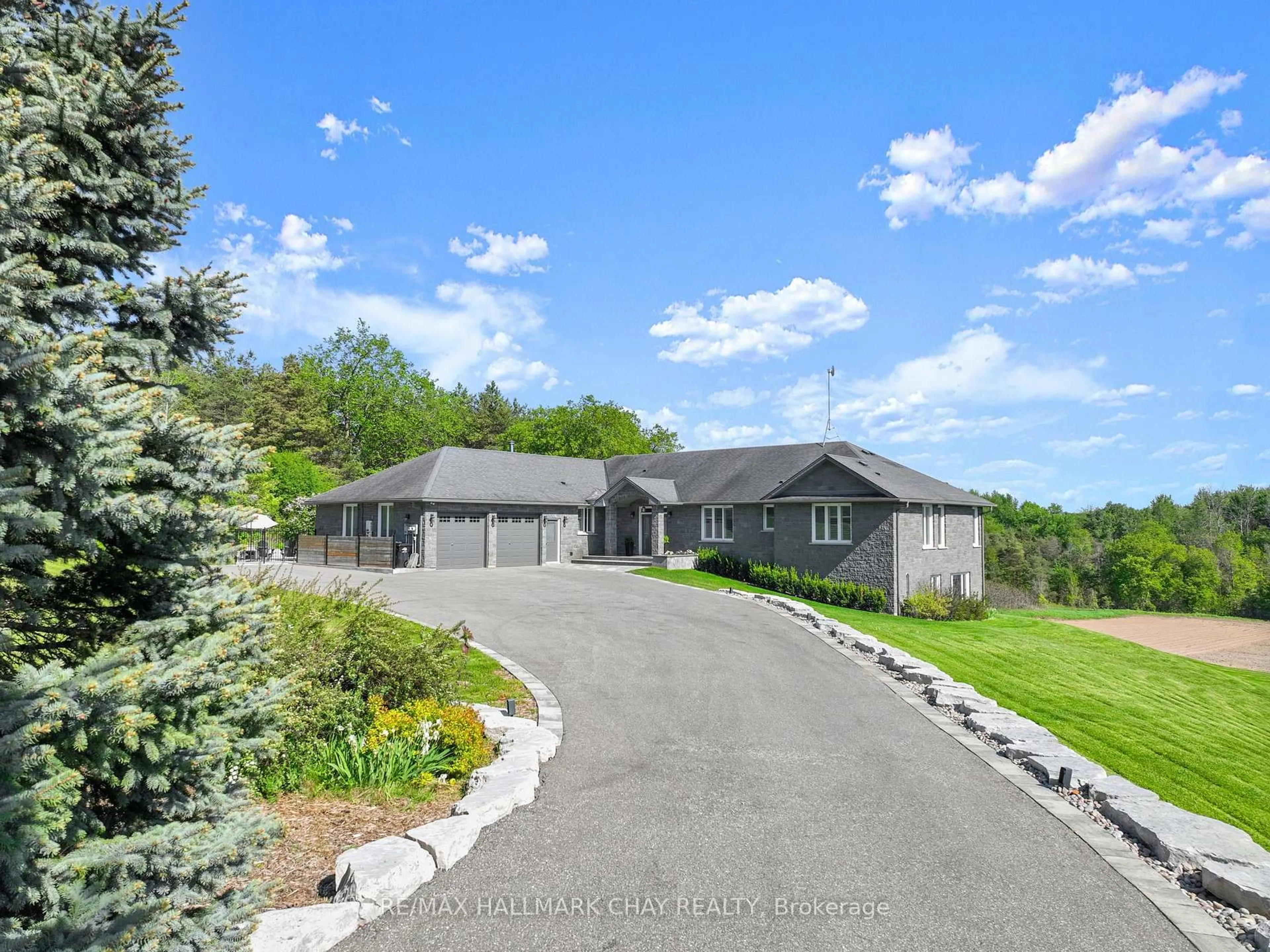 A pic from outside/outdoor area/front of a property/back of a property/a pic from drone, unknown for 7765 5 Sideroad Tosorontio, Adjala-Tosorontio Ontario L9R 1V3