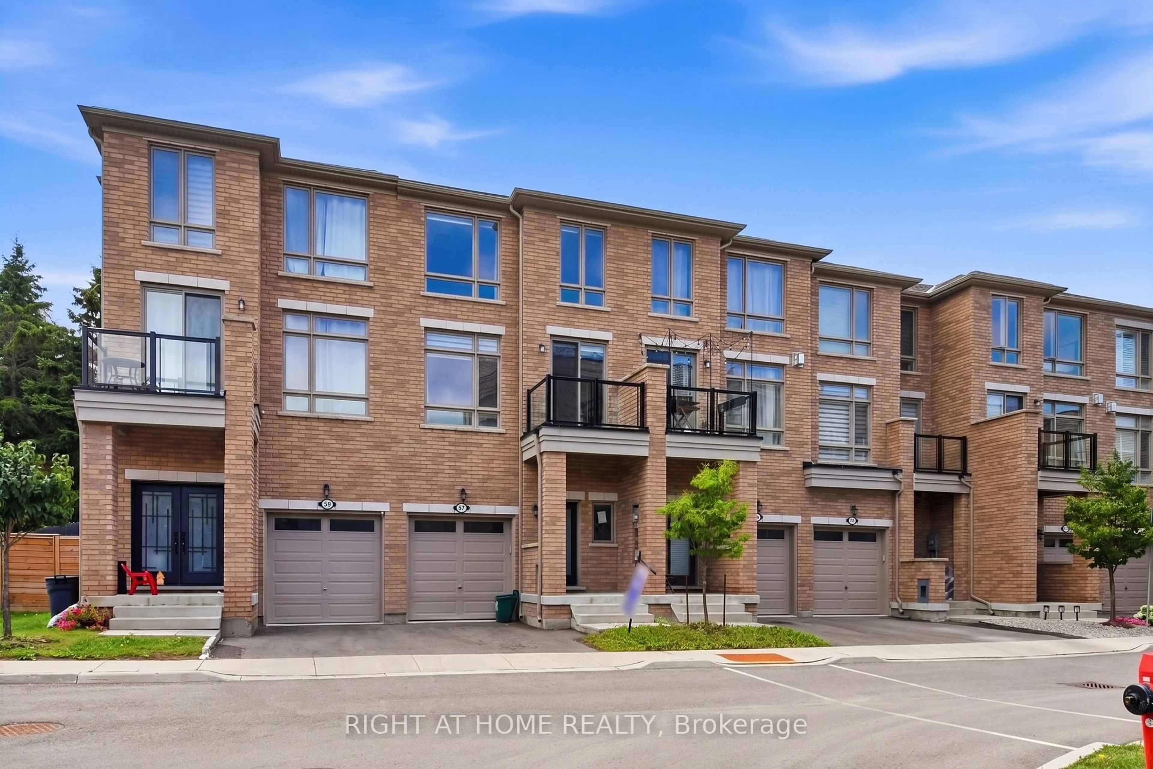 Home with brick exterior material, street for 57 Drover Circ, Whitchurch-Stouffville Ontario L4A 7G4