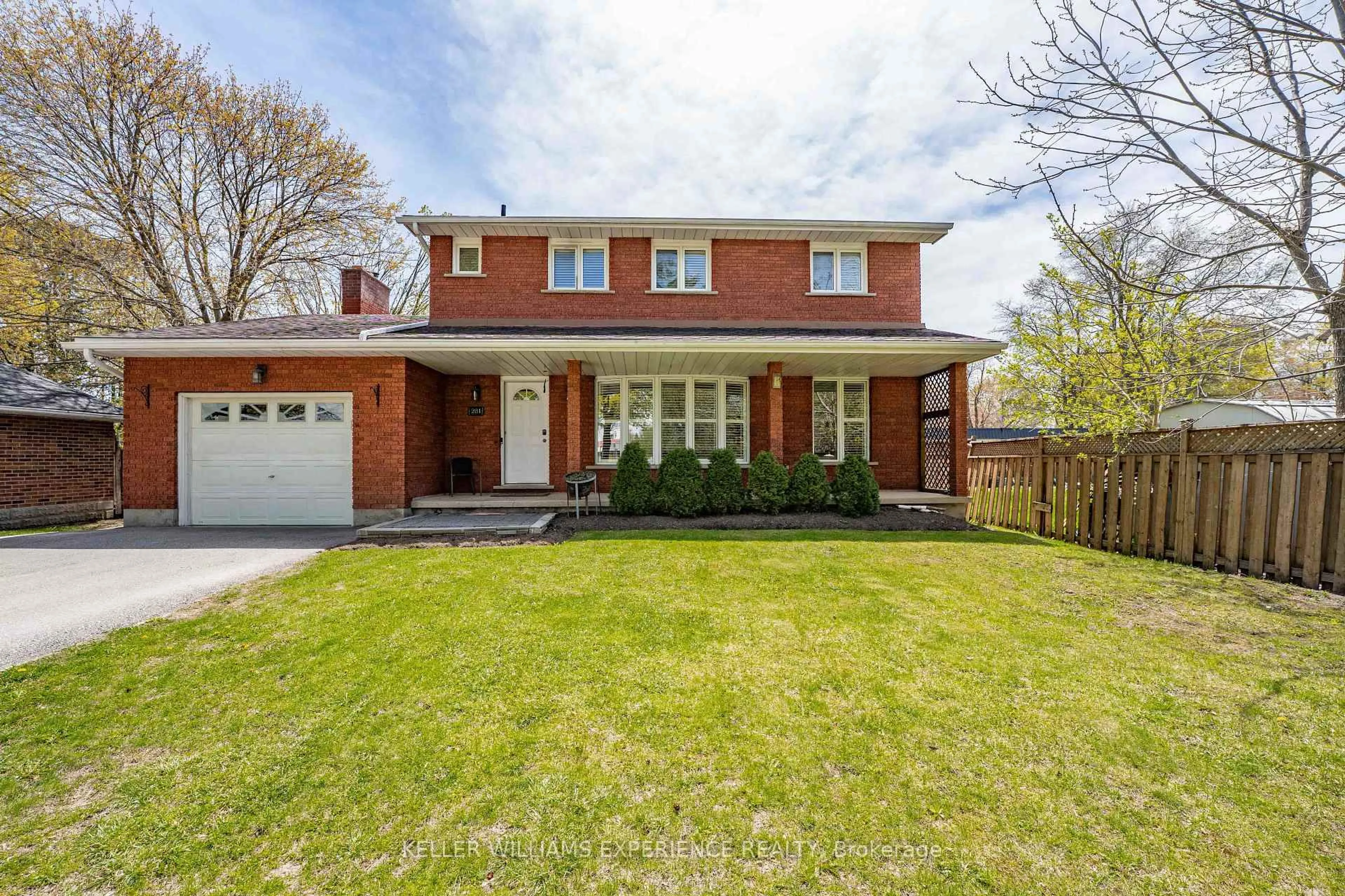 Home with brick exterior material, street for 281 Victoria St, New Tecumseth Ontario L9R 1K4