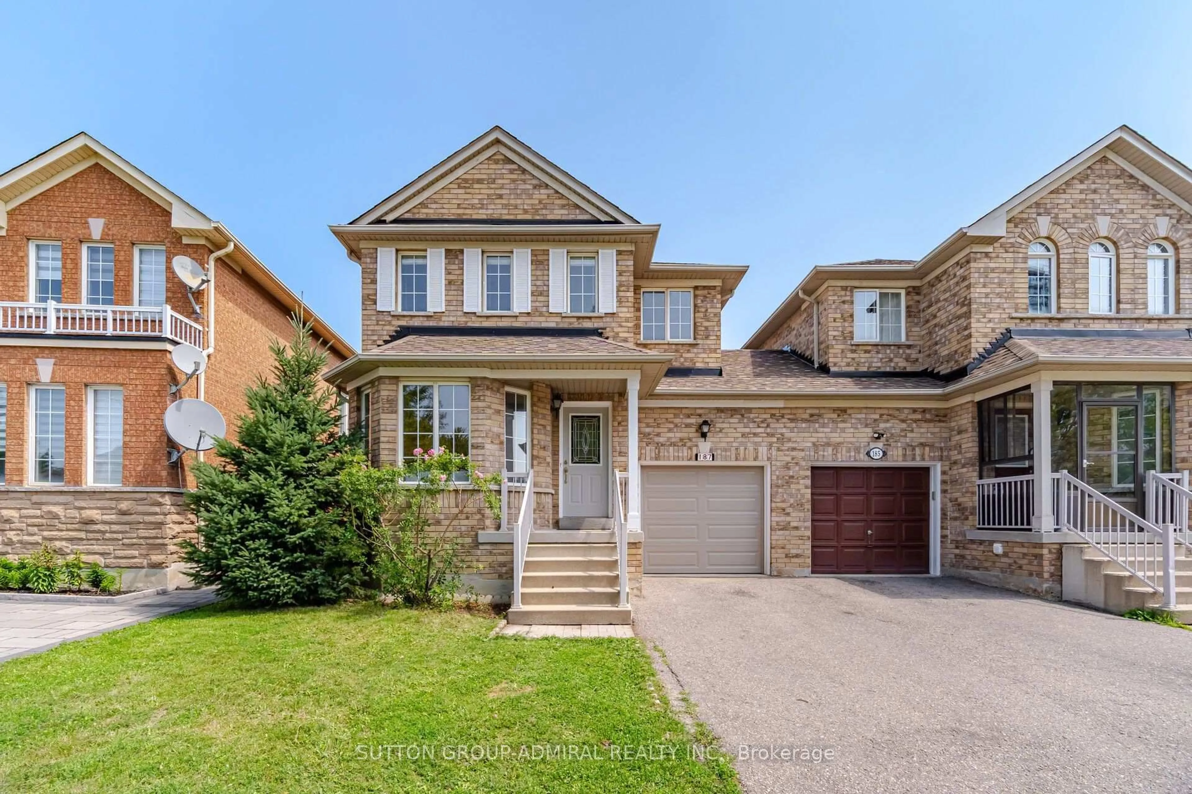 Home with brick exterior material, street for 187 Red Maple Rd, Richmond Hill Ontario L4B 4S6