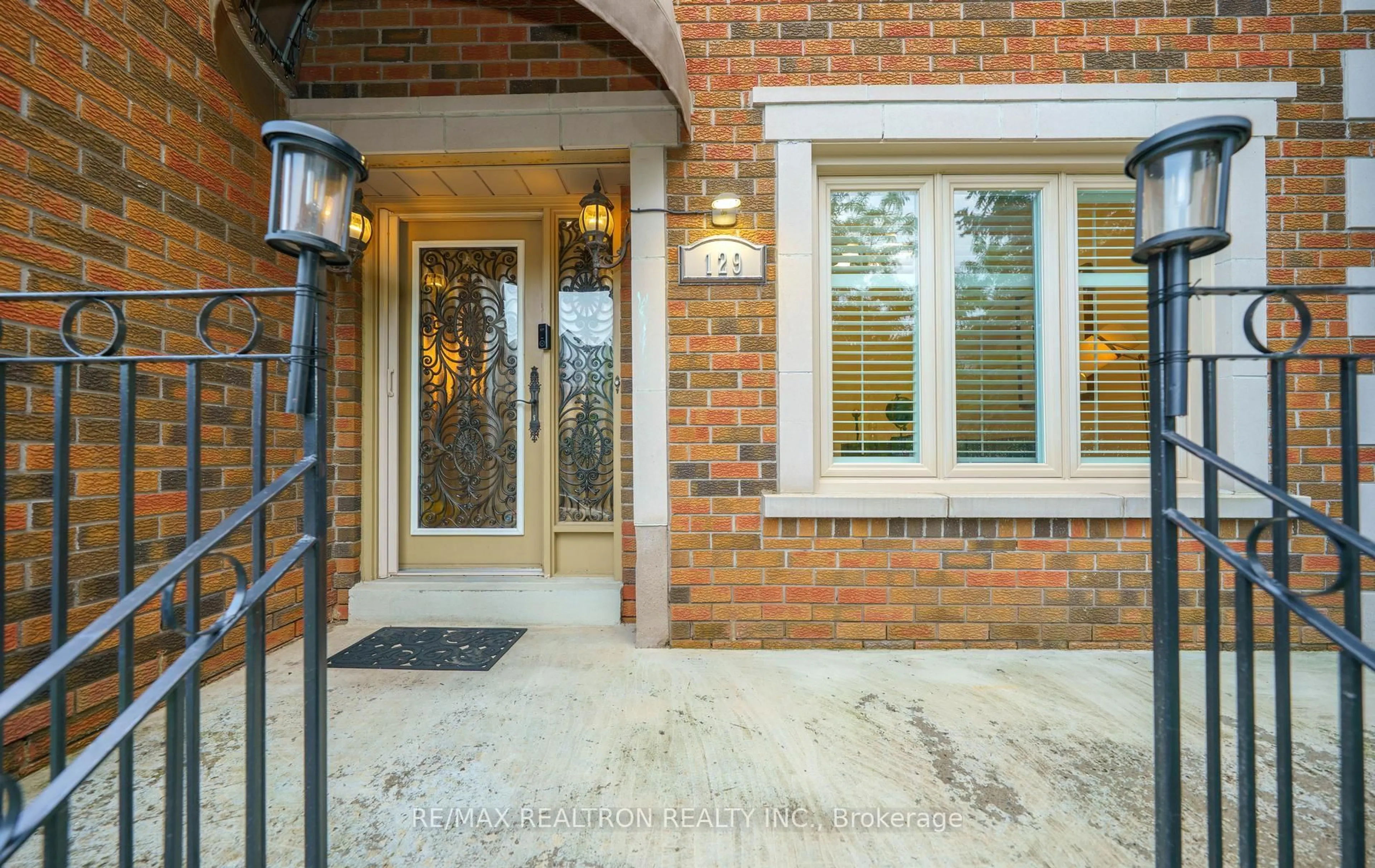 Unknown for 129 Theodore Pl, Vaughan Ontario L4J 8E3