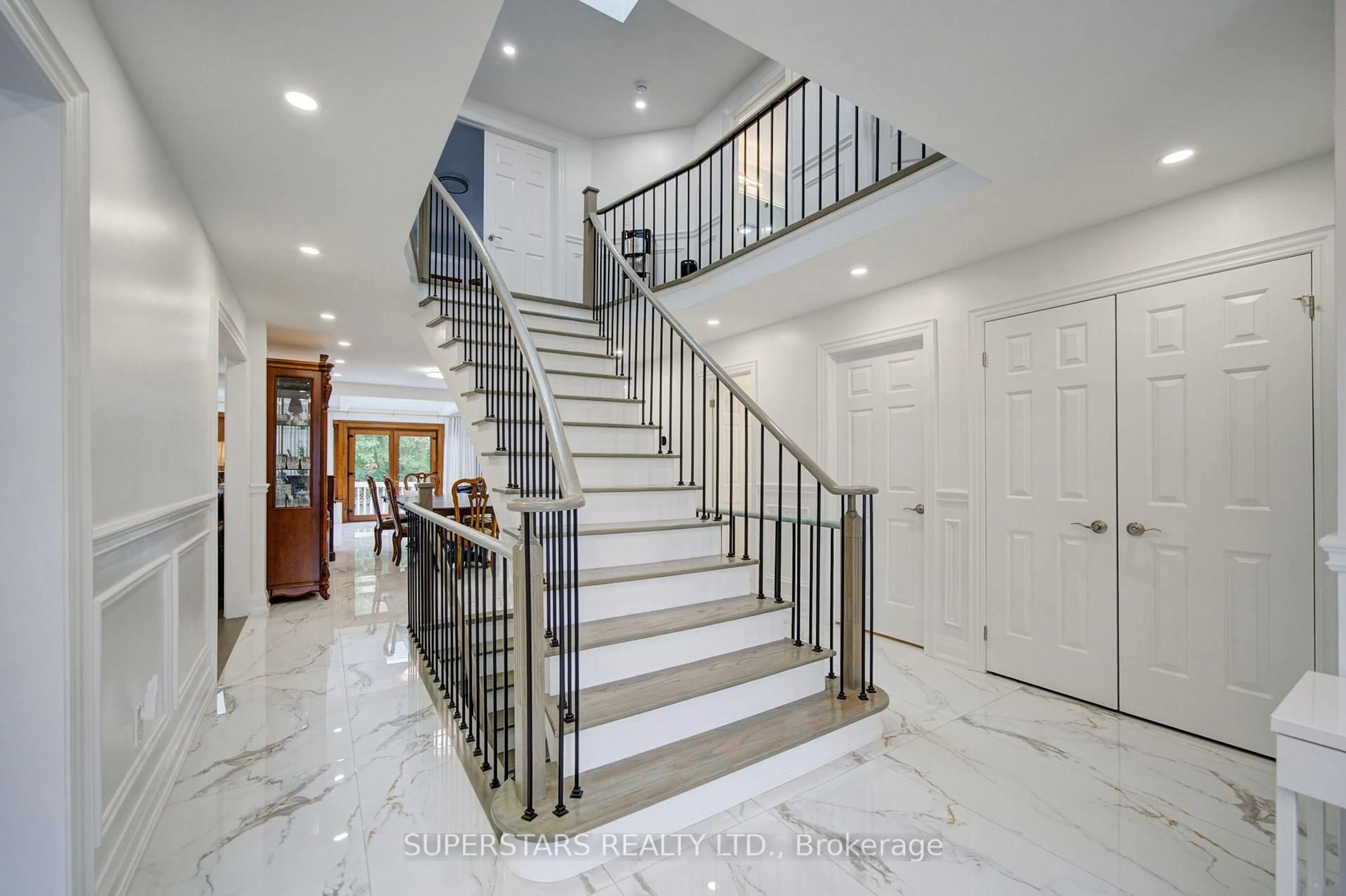 Stairs for 34 Loweswater Ave, Markham Ontario L3R 7W5