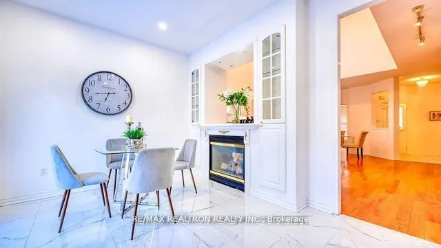89 English Oak Dr, Richmond Hill 4