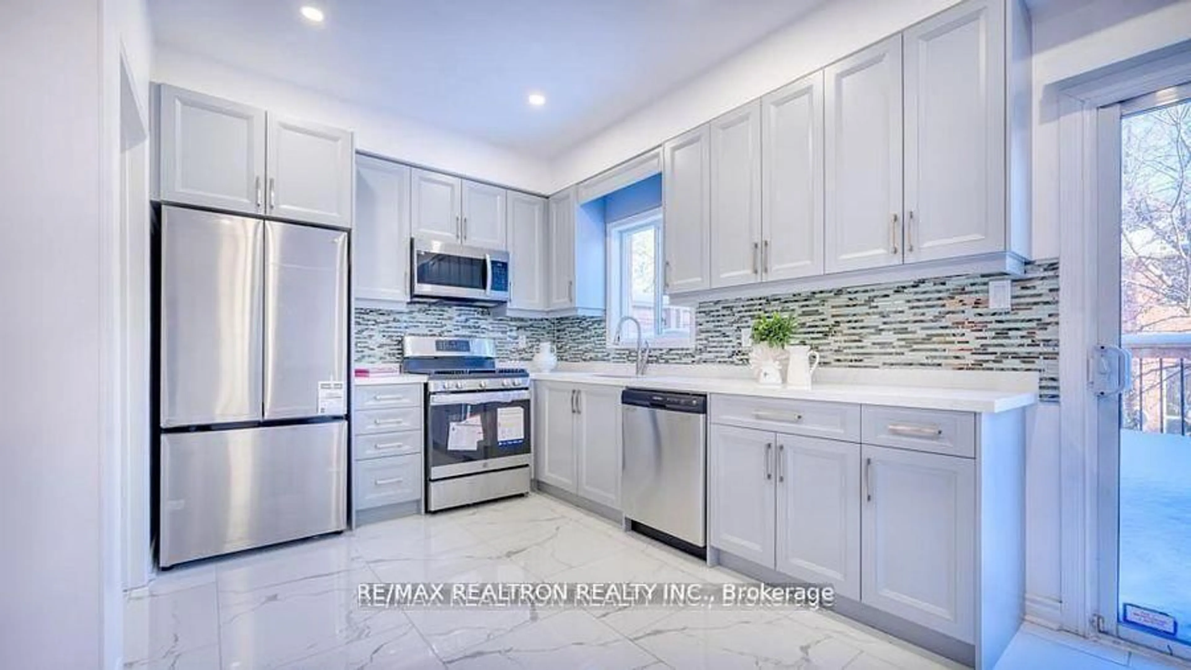 Unknown for 89 English Oak Dr, Richmond Hill Ontario L4E 3X4