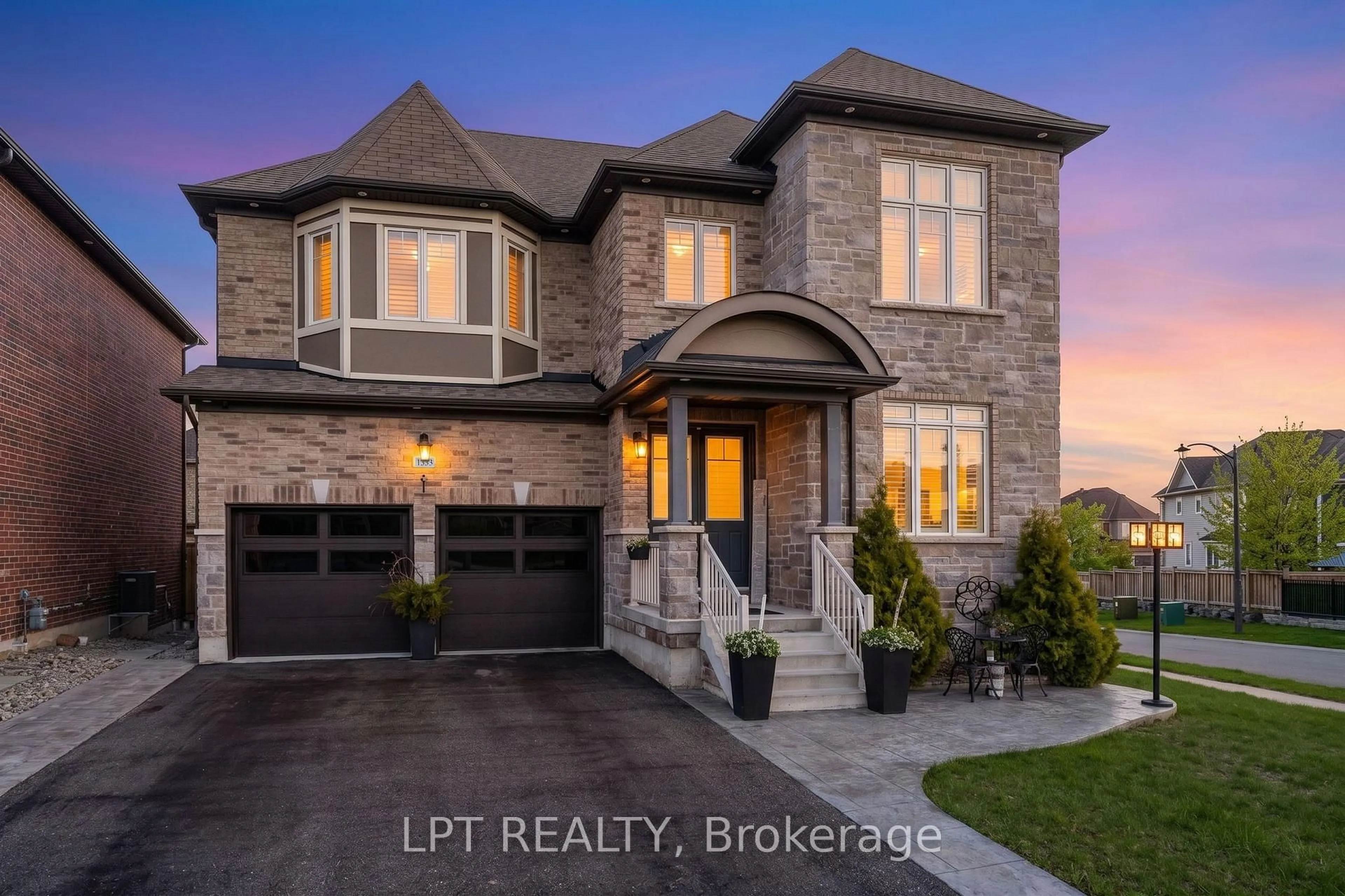 Home with brick exterior material, street for 1333 Harrington St, Innisfil Ontario L0L 1W0