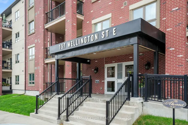 157 WELLINGTON St #404, New Tecumseth 5