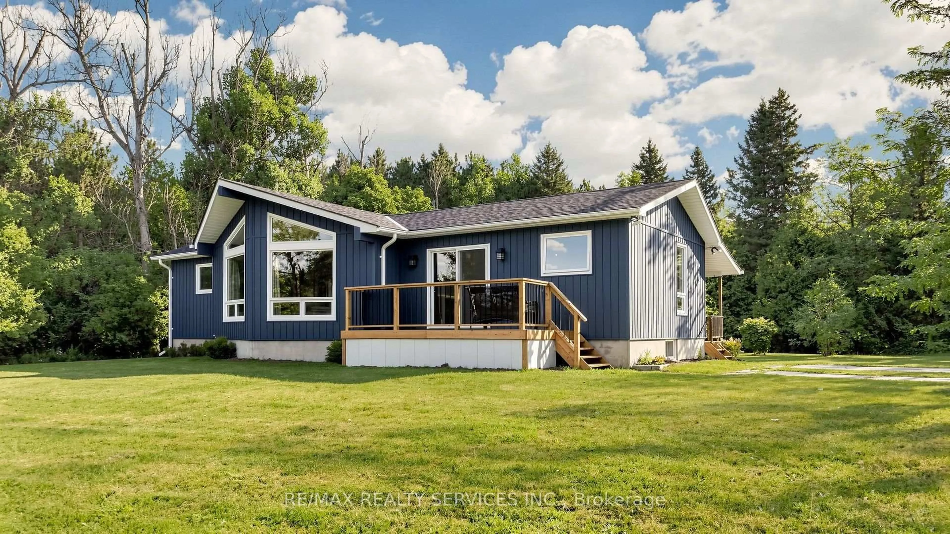 Home with vinyl exterior material, unknown for 9225 County 1 Rd, Adjala-Tosorontio Ontario L0N 1P0