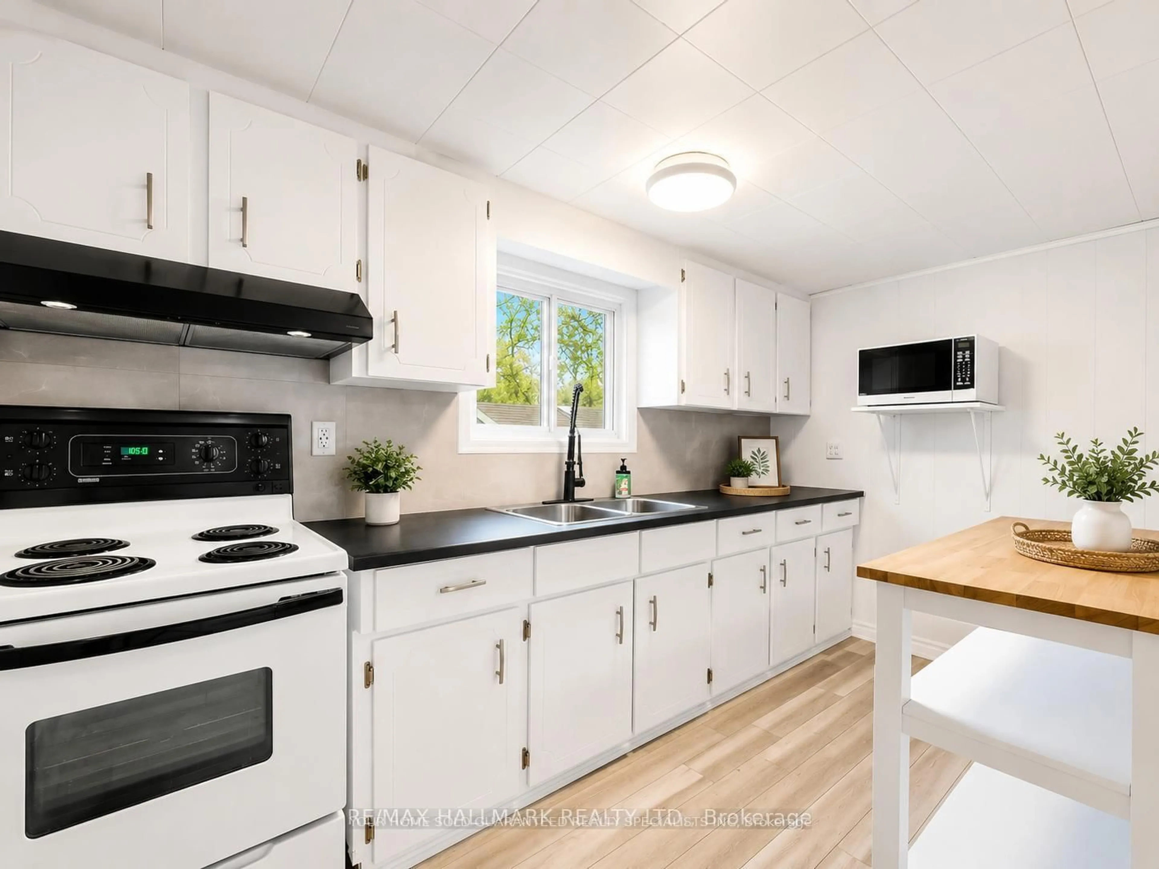 Unknown for 1053 Elm Rd, Innisfil Ontario L0L 1C0