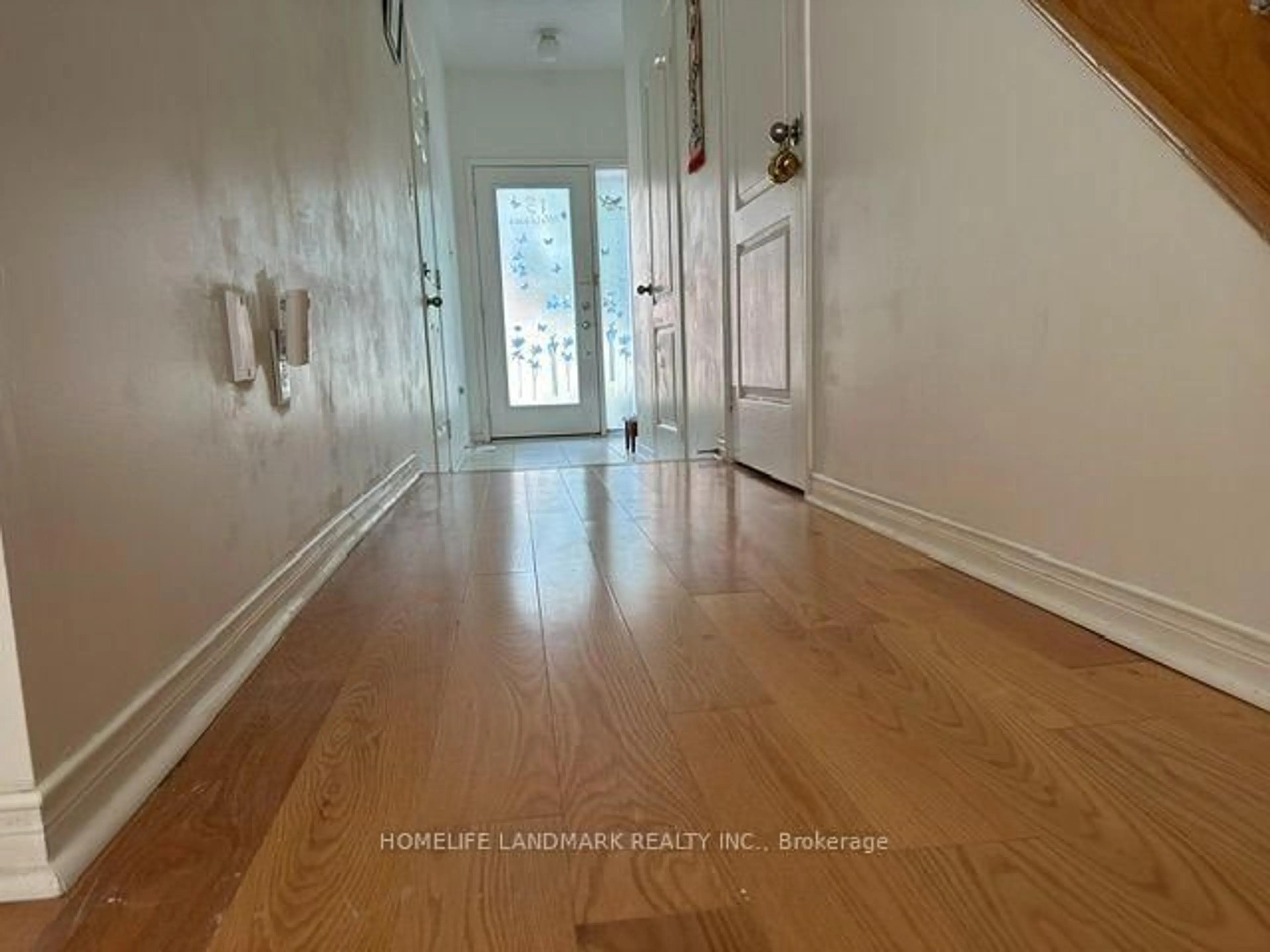 Indoor entryway for 13 Eastwind Dr, Whitchurch-Stouffville Ontario L4A 0W6