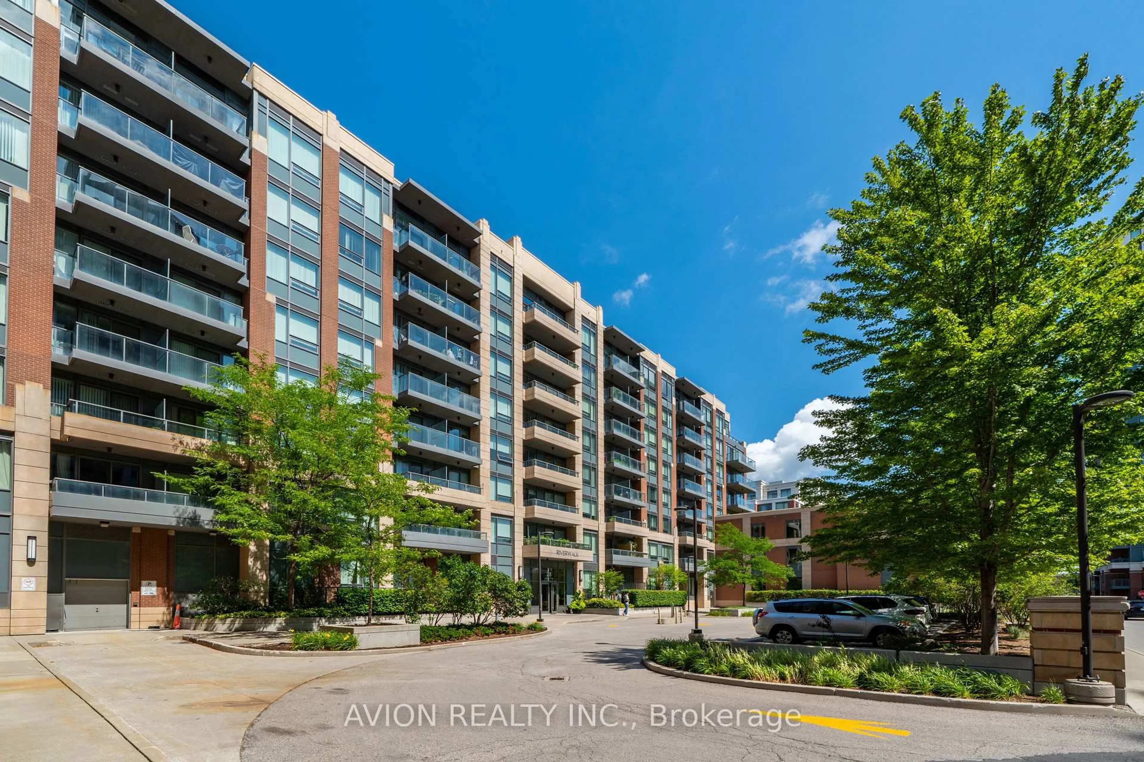 A pic from outside/outdoor area/front of a property/back of a property/a pic from drone, unknown for 622 28 Uptown Dr, Markham Ontario L3R 5M8