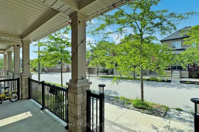 9 Sunnyside Hill Rd, Markham 3