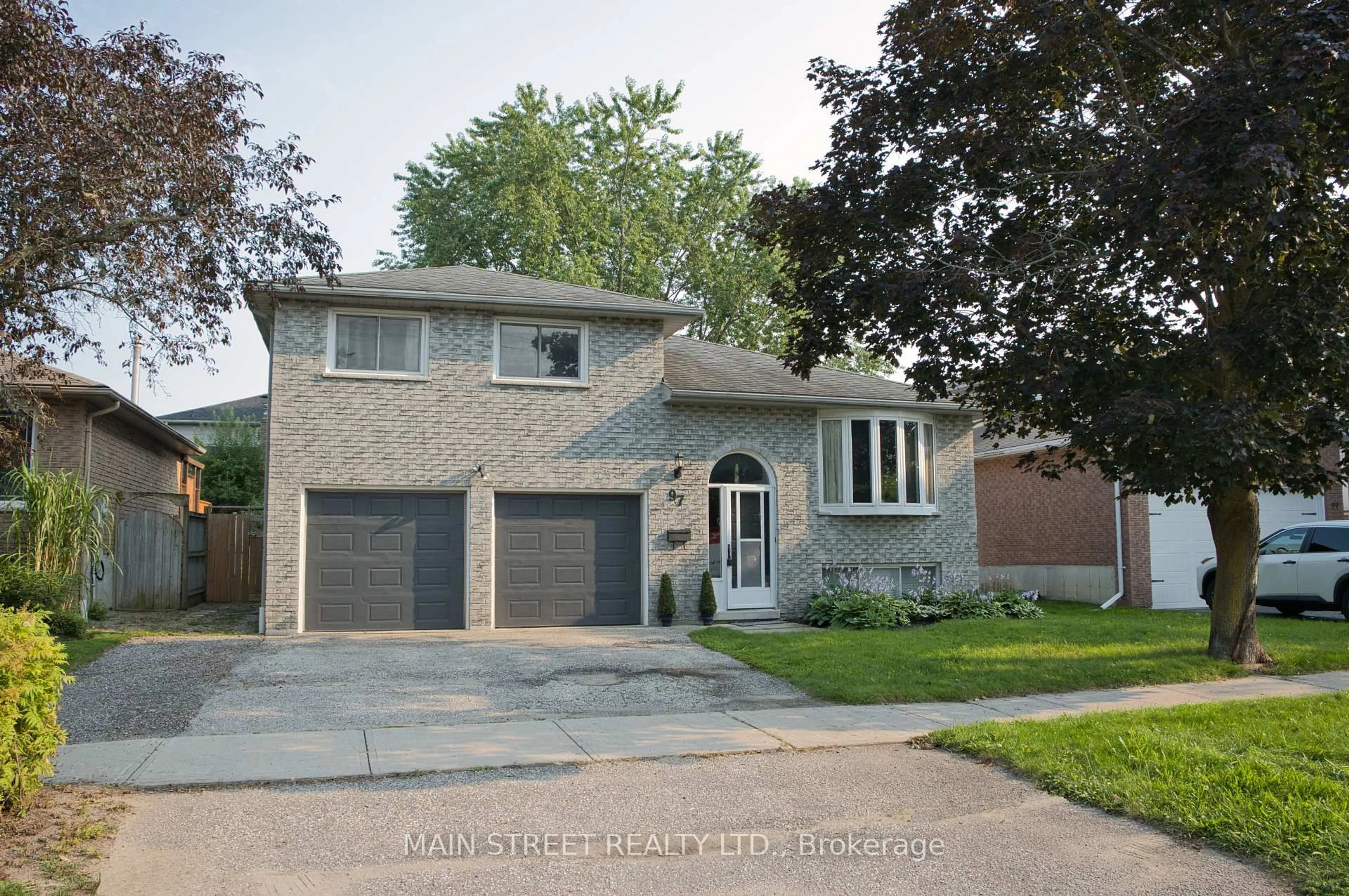 Home with brick exterior material, street for 97 Riverglen Dr, Georgina Ontario L4P 2R3