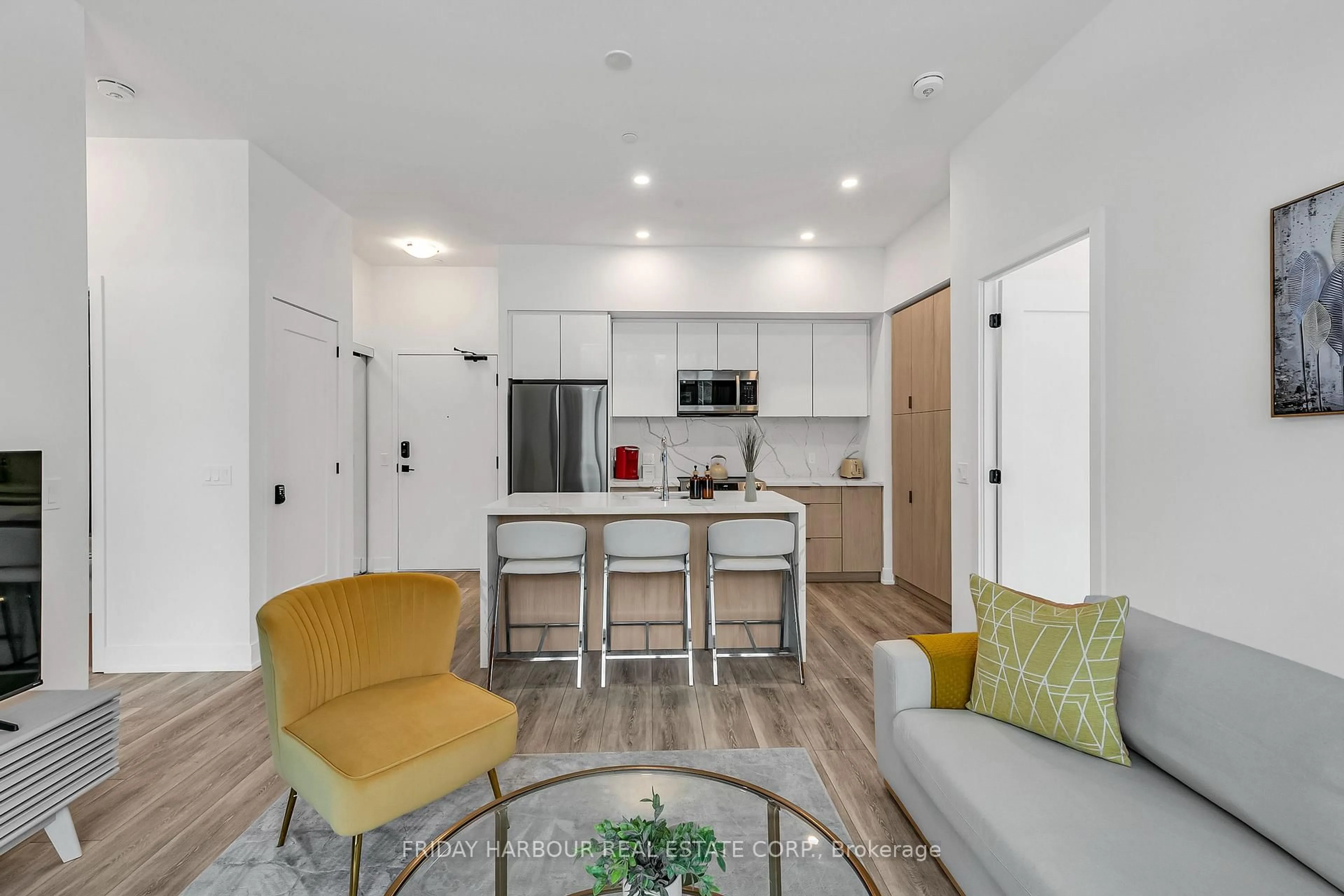 Open concept kitchen, unknown for 415 Sea Ray Ave #144, Innisfil Ontario L9S 0R5