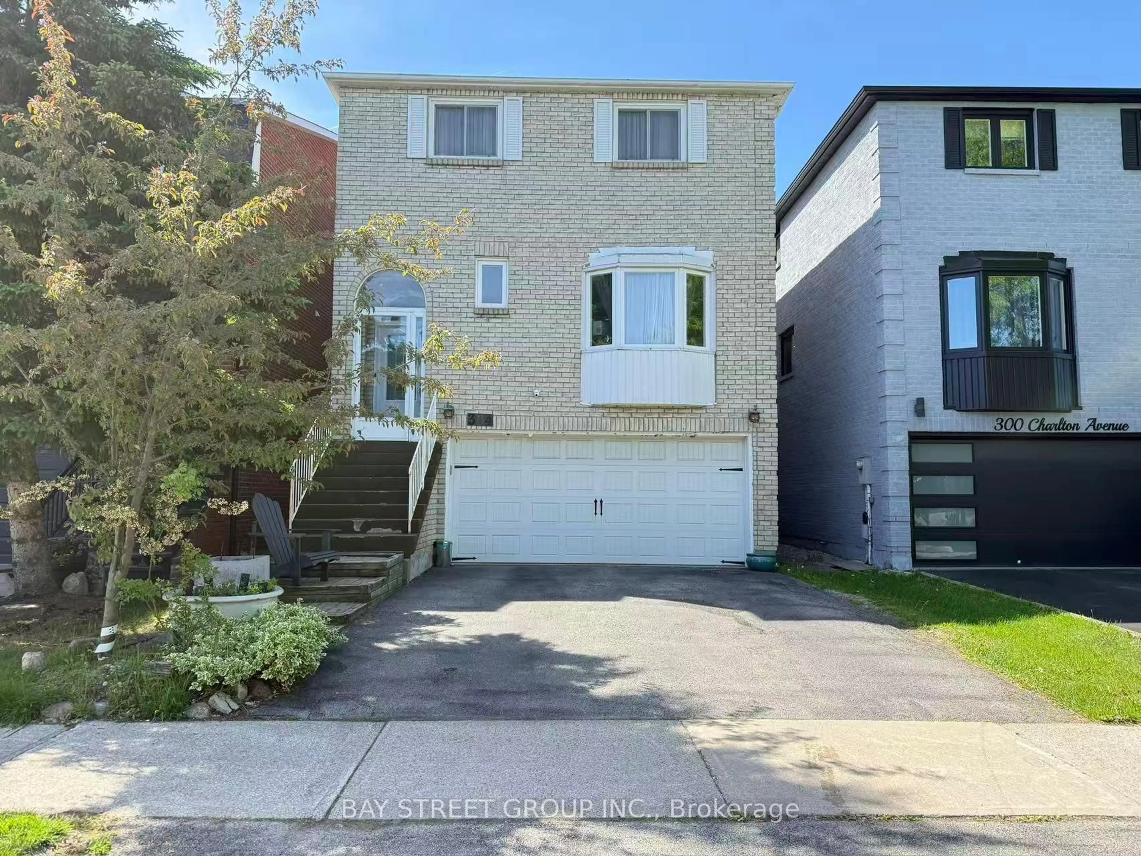 Unknown for 304 Charlton Ave, Vaughan Ontario L4J 6H4