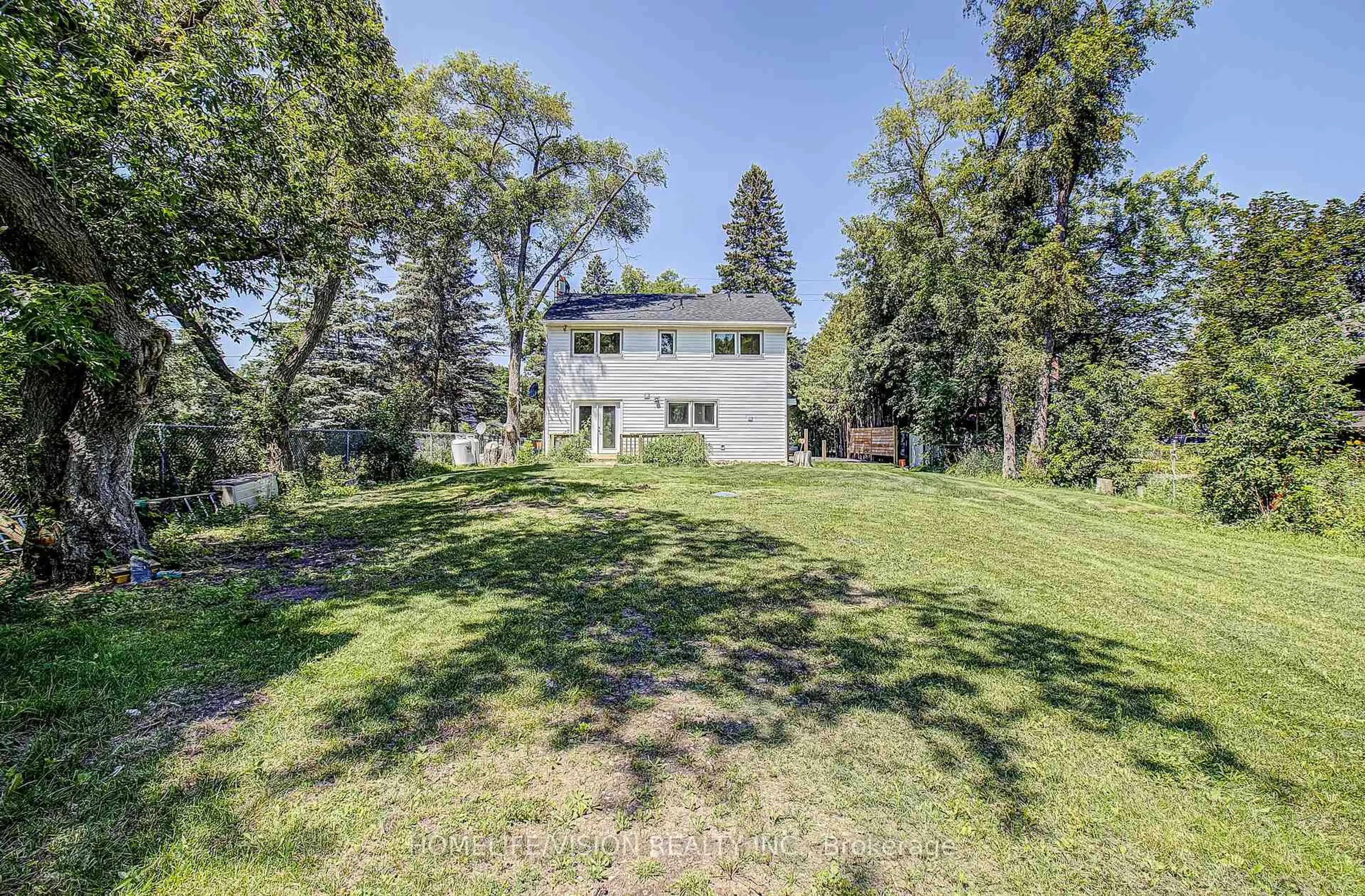 A pic from outside/outdoor area/front of a property/back of a property/a pic from drone, water/lake/river/ocean view for 245 Regional Road 8 Rd, Uxbridge Ontario L9P 1R1