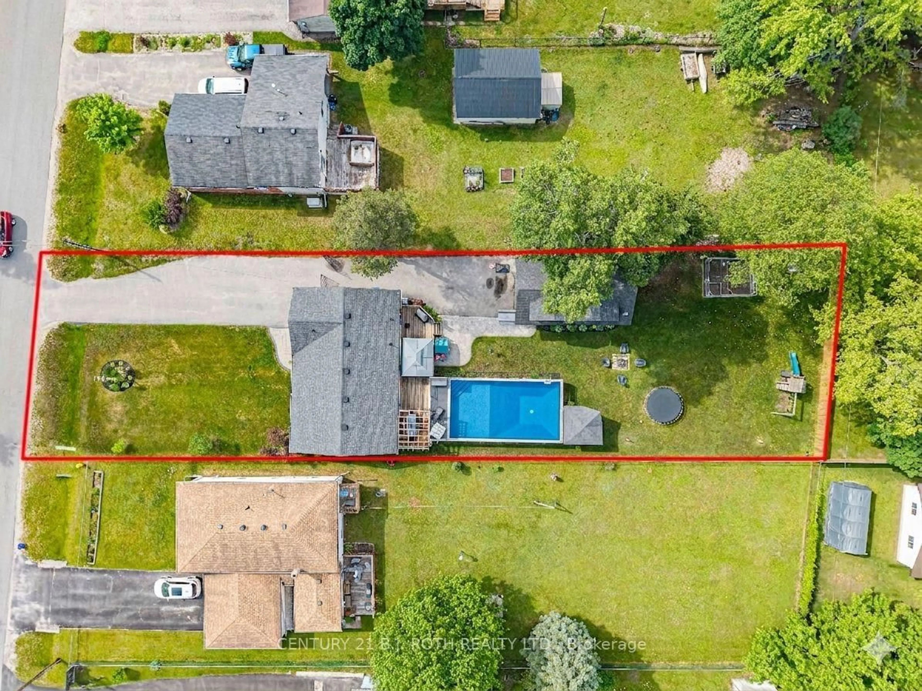 A pic from outside/outdoor area/front of a property/back of a property/a pic from drone, street for 26 Coulson Ave, Essa Ontario L0M 1B3