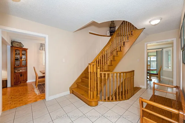 66 Gates Rd, Vaughan 3
