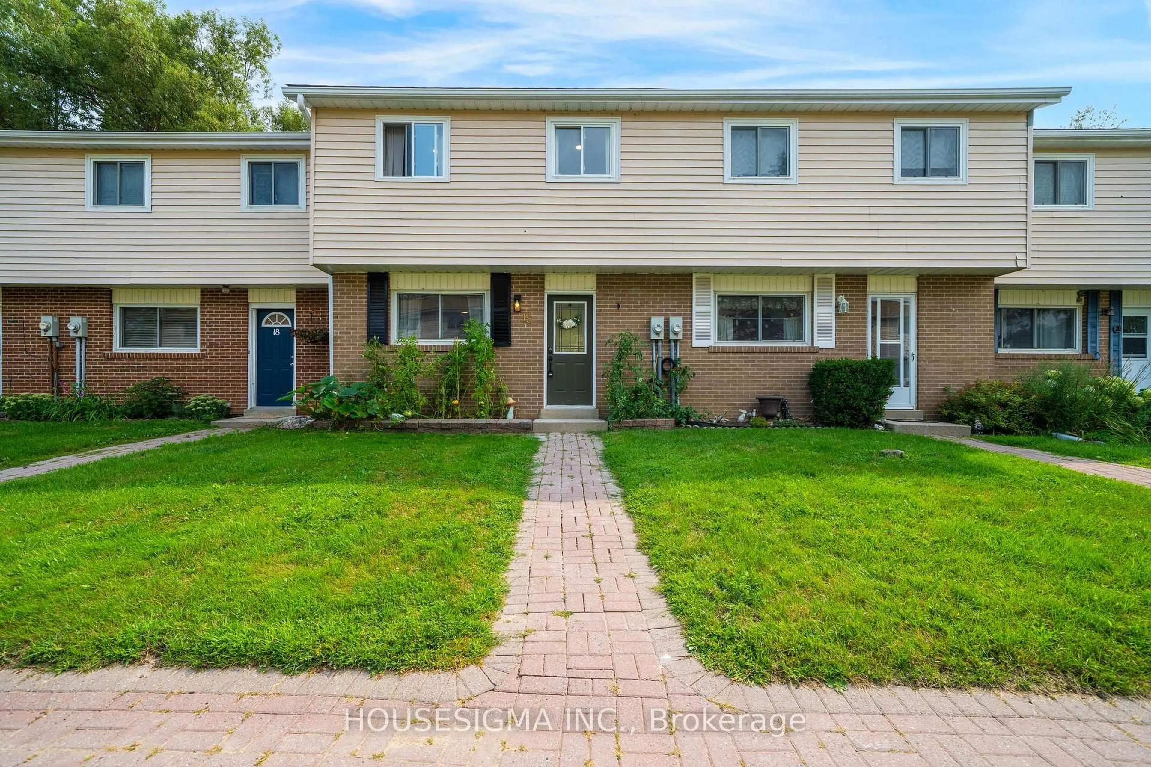Unknown for 40 East St #19, Georgina Ontario L0E 1R0