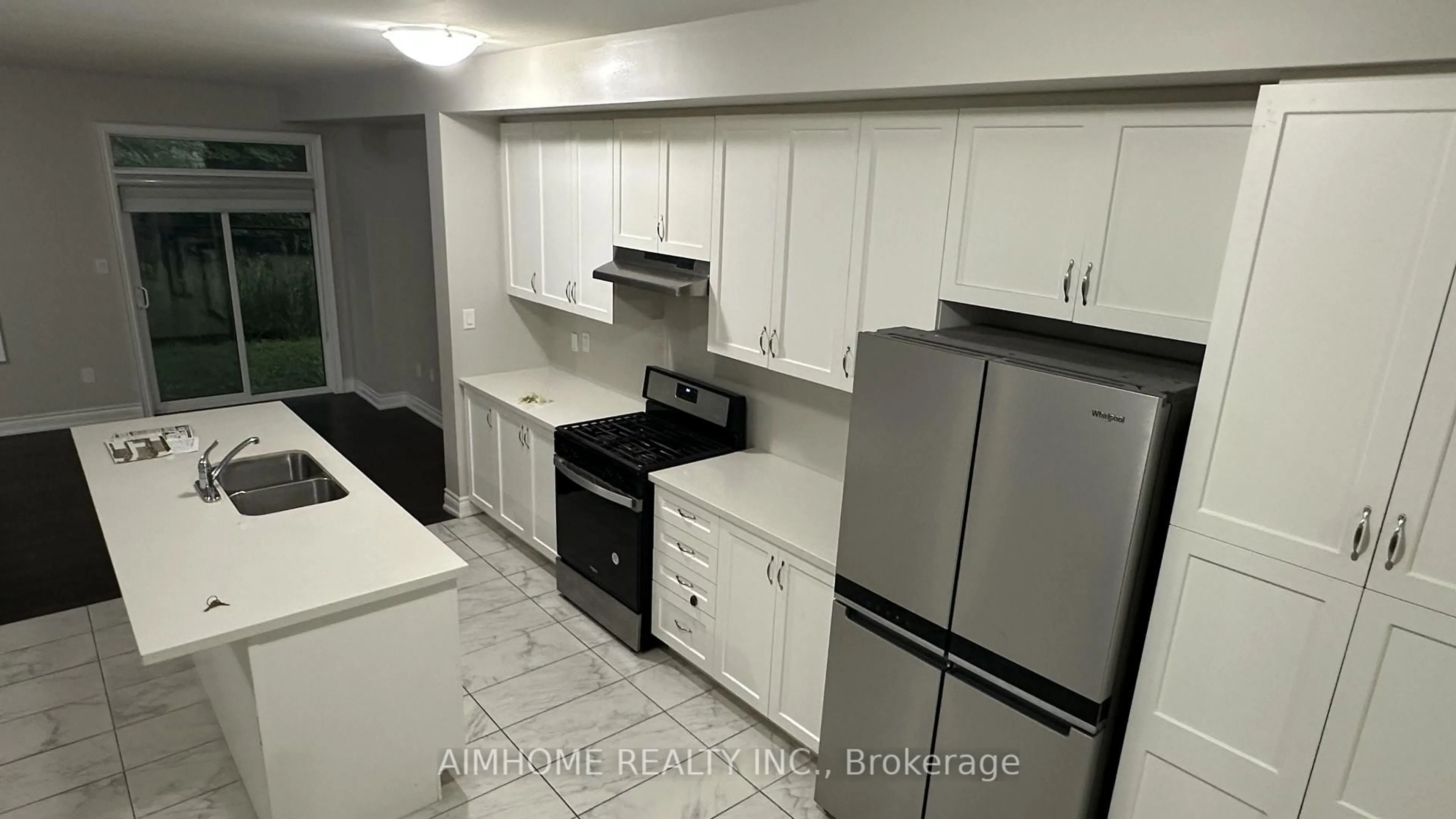 Standard kitchen, unknown for 52 Liam Lane, Markham Ontario L3S 0E8
