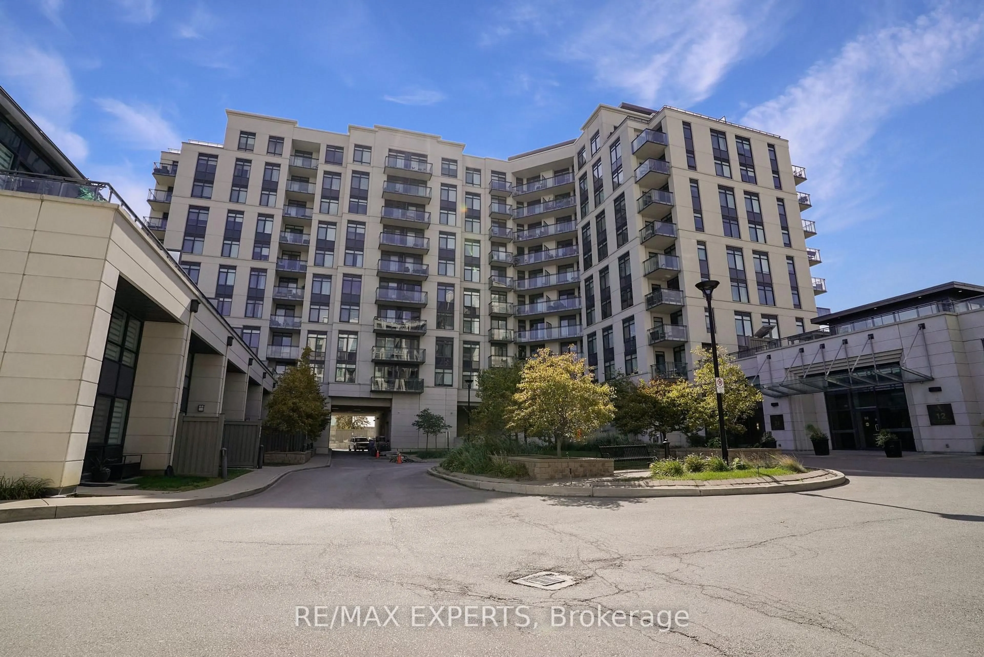 A pic from outside/outdoor area/front of a property/back of a property/a pic from drone, unknown for 24 Woodstream Blvd #208, Vaughan Ontario L4L 8C4