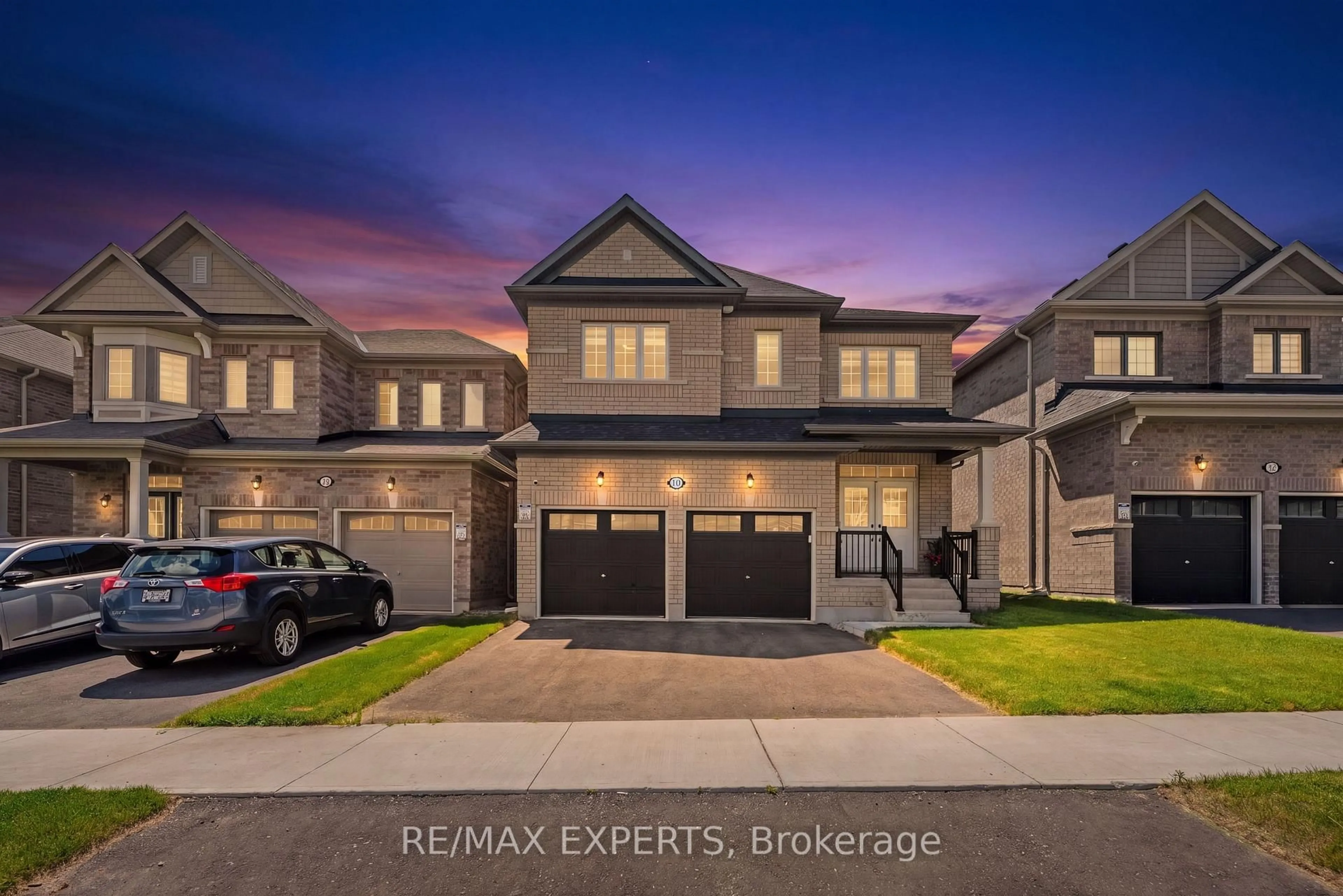 Home with brick exterior material, street for 10 Lawrence D. Pridham Ave, New Tecumseth Ontario L9R 1V4