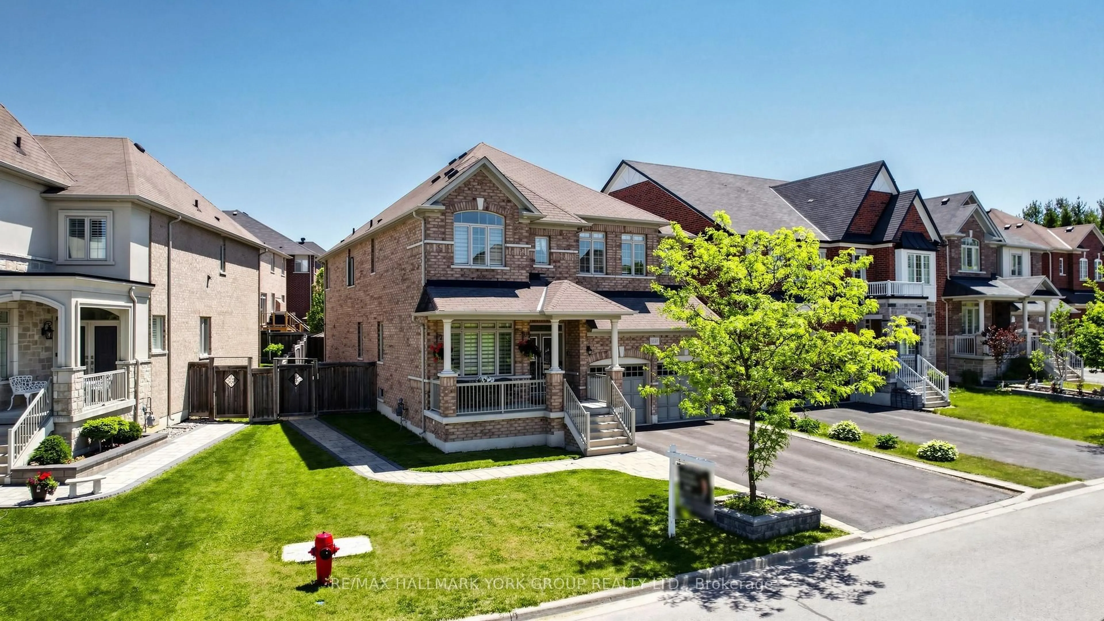 Home with brick exterior material, street for 1141 Quick St, Newmarket Ontario L3X 0A6