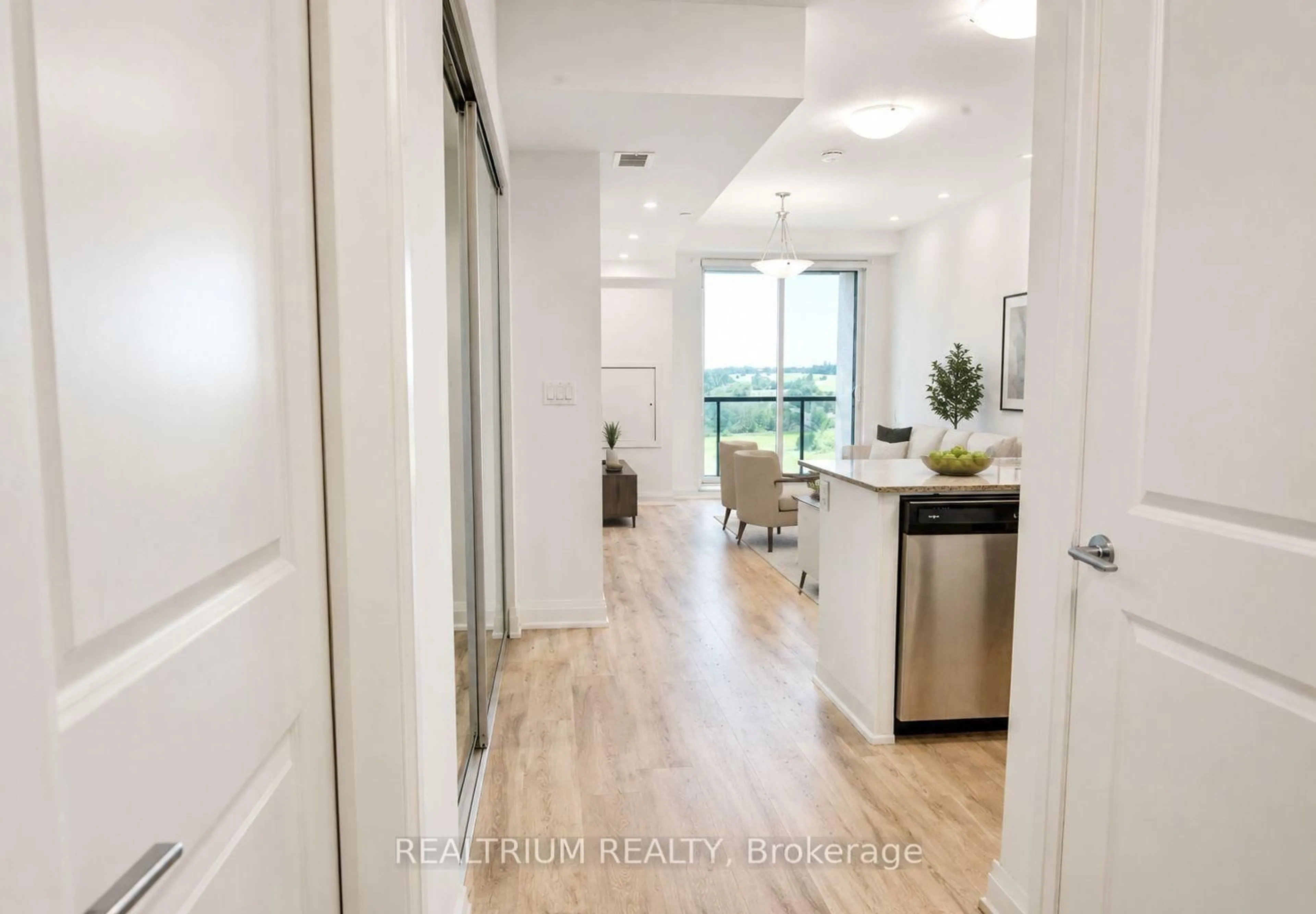 Indoor entryway for 9700 Ninth Line #602, Markham Ontario L6B 1A8