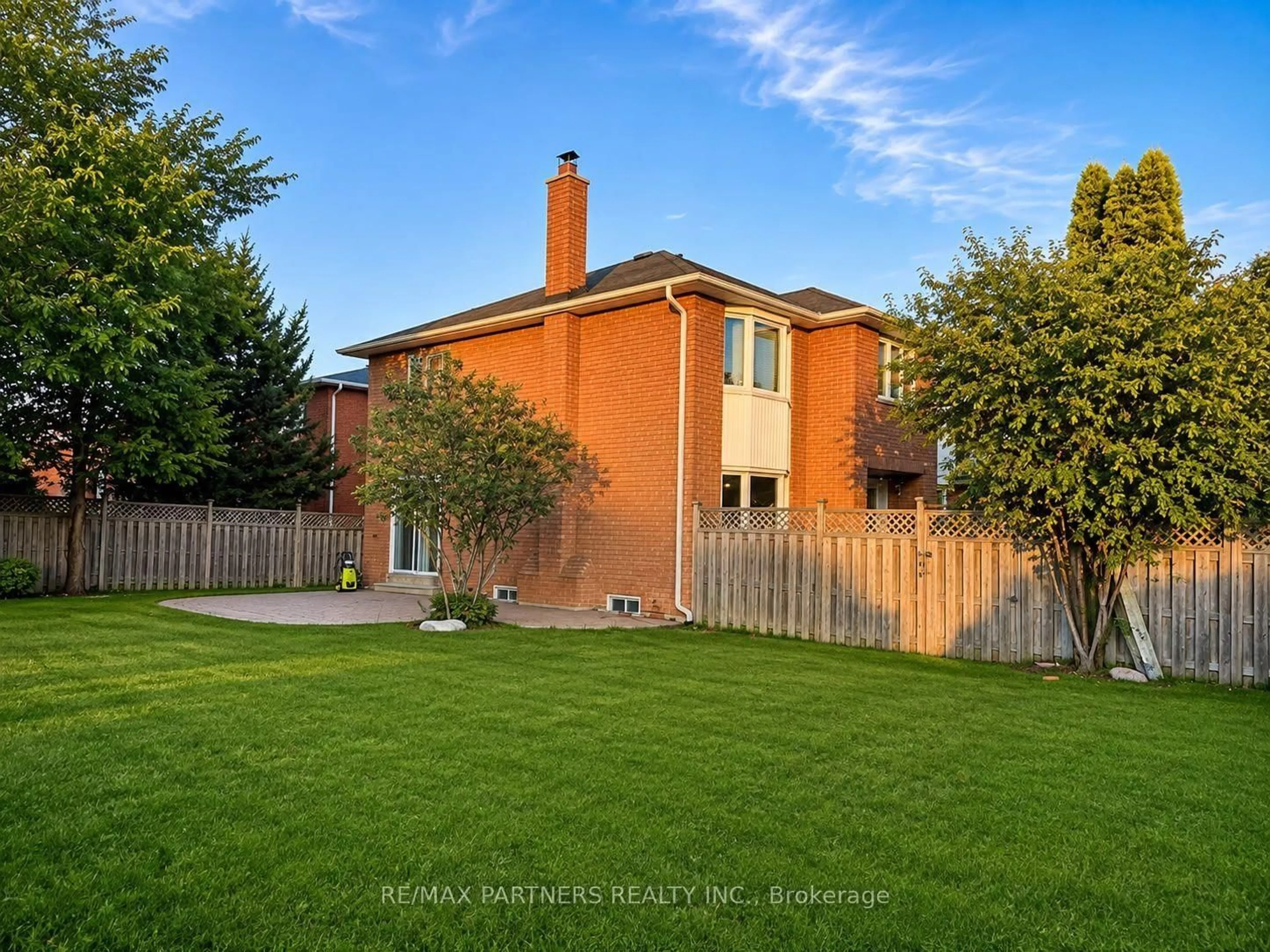 Home with brick exterior material, street for 2 Glenhurst Rd, Richmond Hill Ontario L4B 2C9