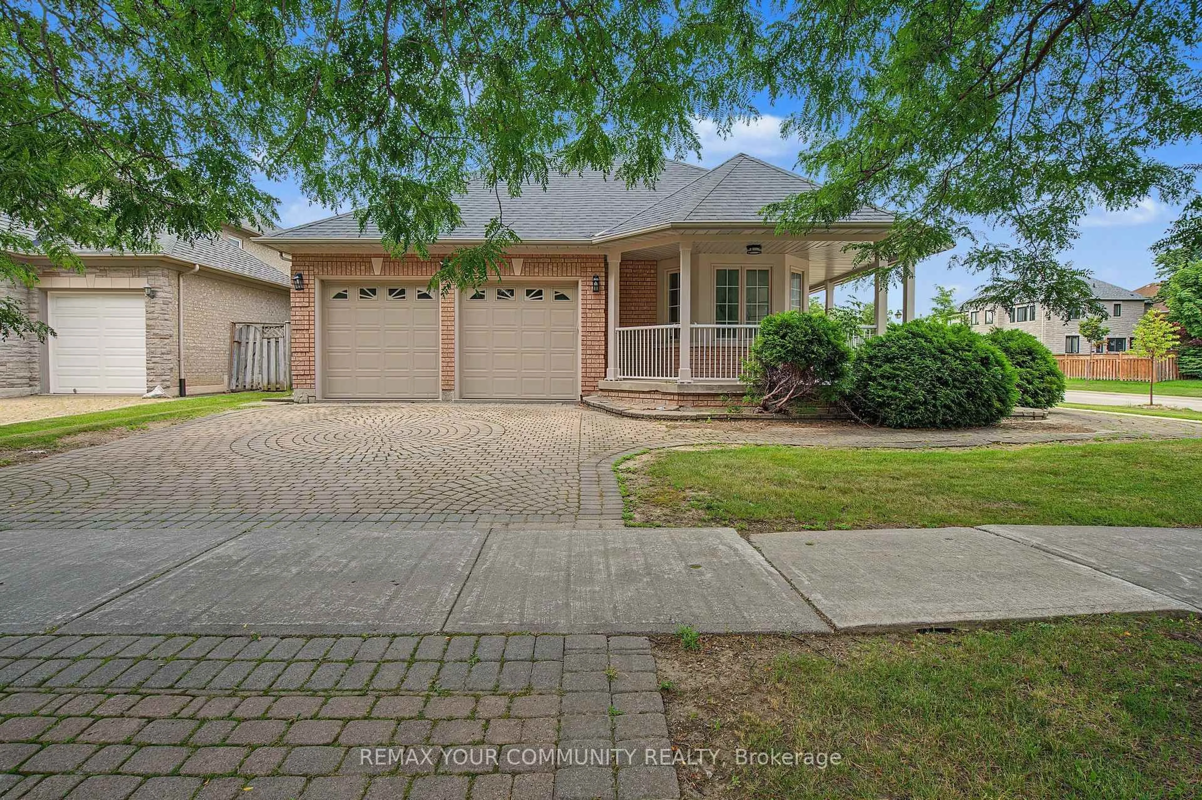 Unknown for 20 Fern Ave, Richmond Hill Ontario L4B 3R6