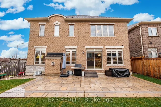 2300 Lozenby St, Innisfil 5