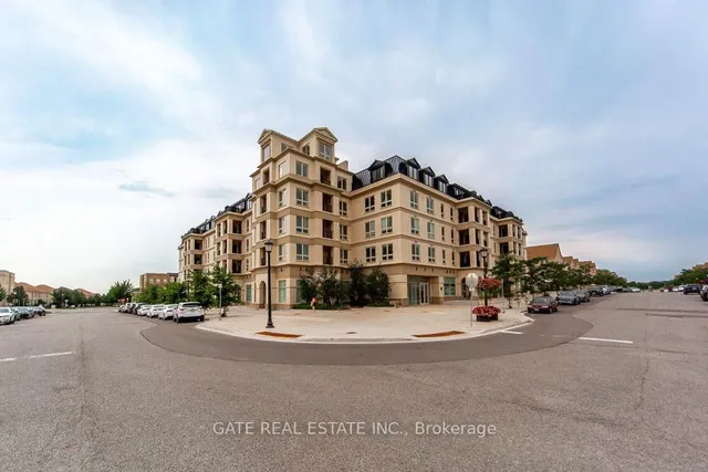 101 Cathedral High St #Ph3, Markham 5