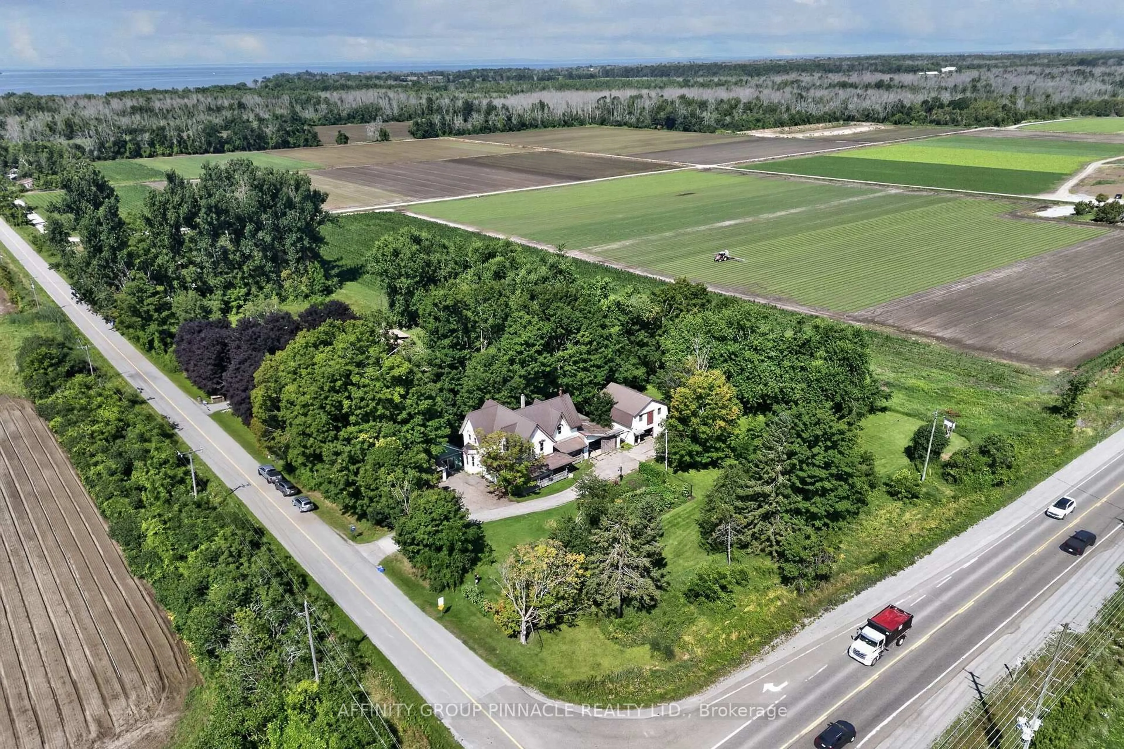A pic from outside/outdoor area/front of a property/back of a property/a pic from drone, street for 1395 Thorah Concession 9 Rd, Brock Ontario L0K 1A0